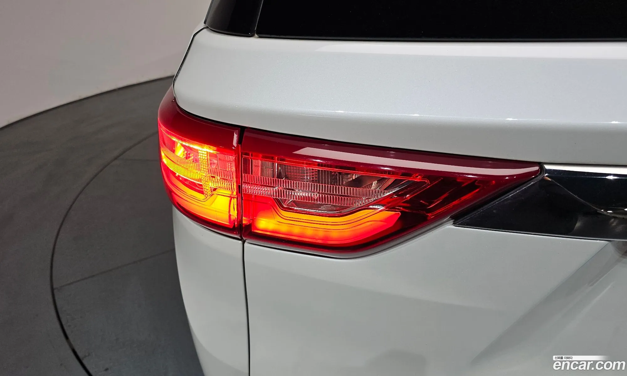 Chevrolet (GM Daewoo) Traverse 2021 — 12