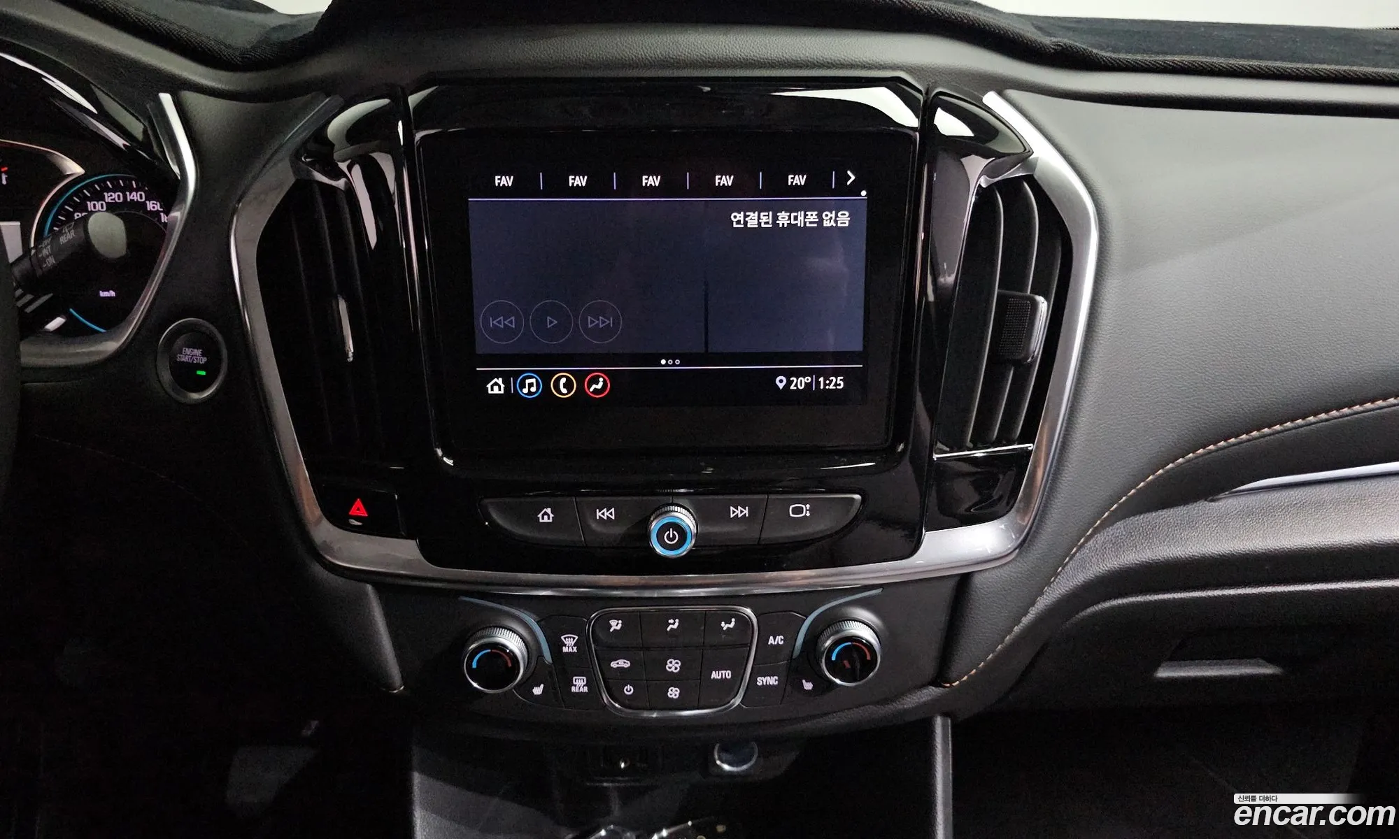 Chevrolet (GM Daewoo) Traverse 2021 — 26