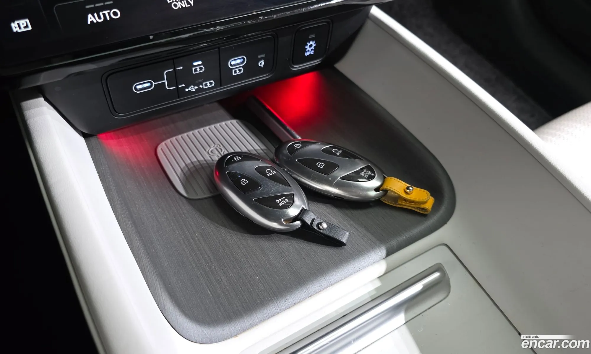 Hyundai Grandeur Hybrid 2023 — 25