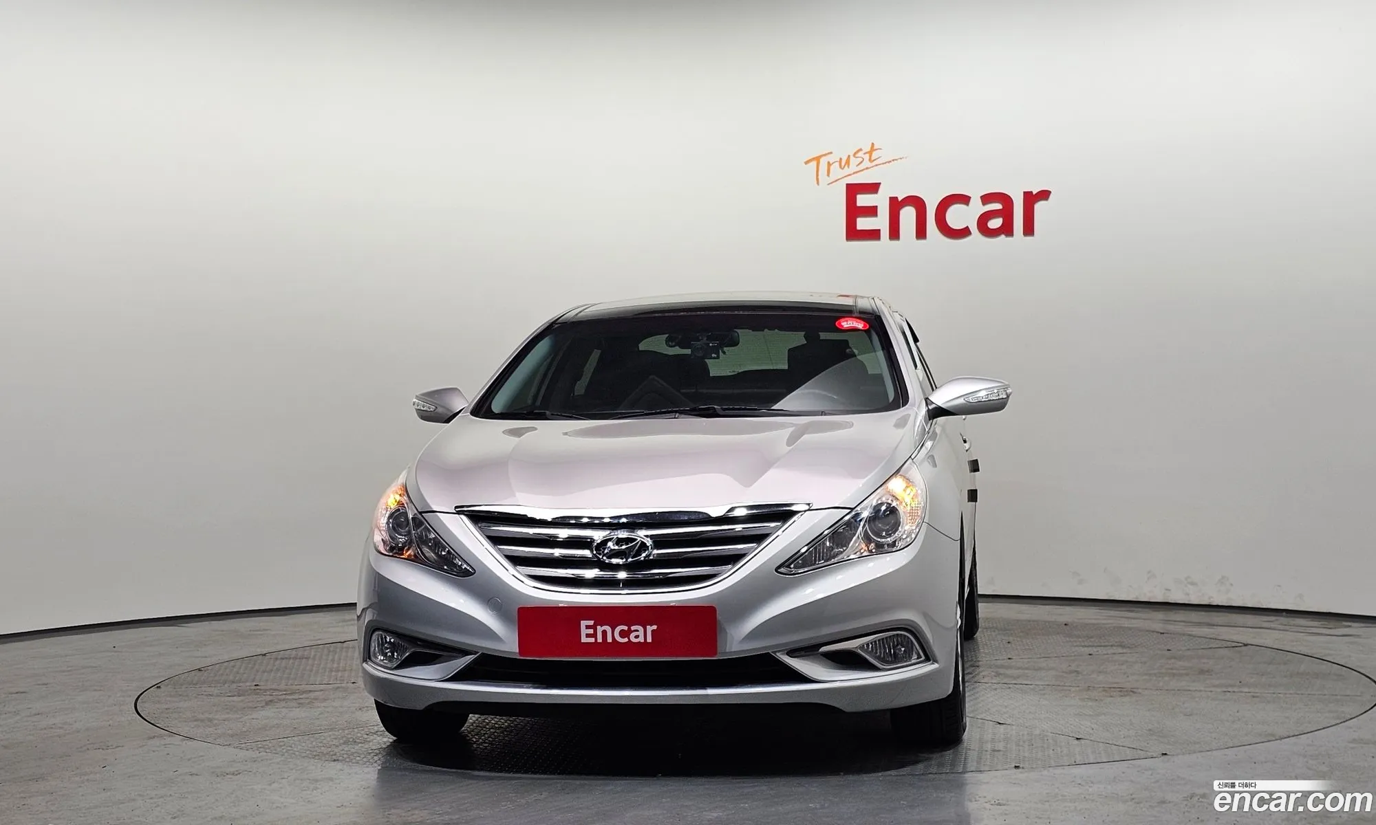 Hyundai YF Sonata 2009 — 9
