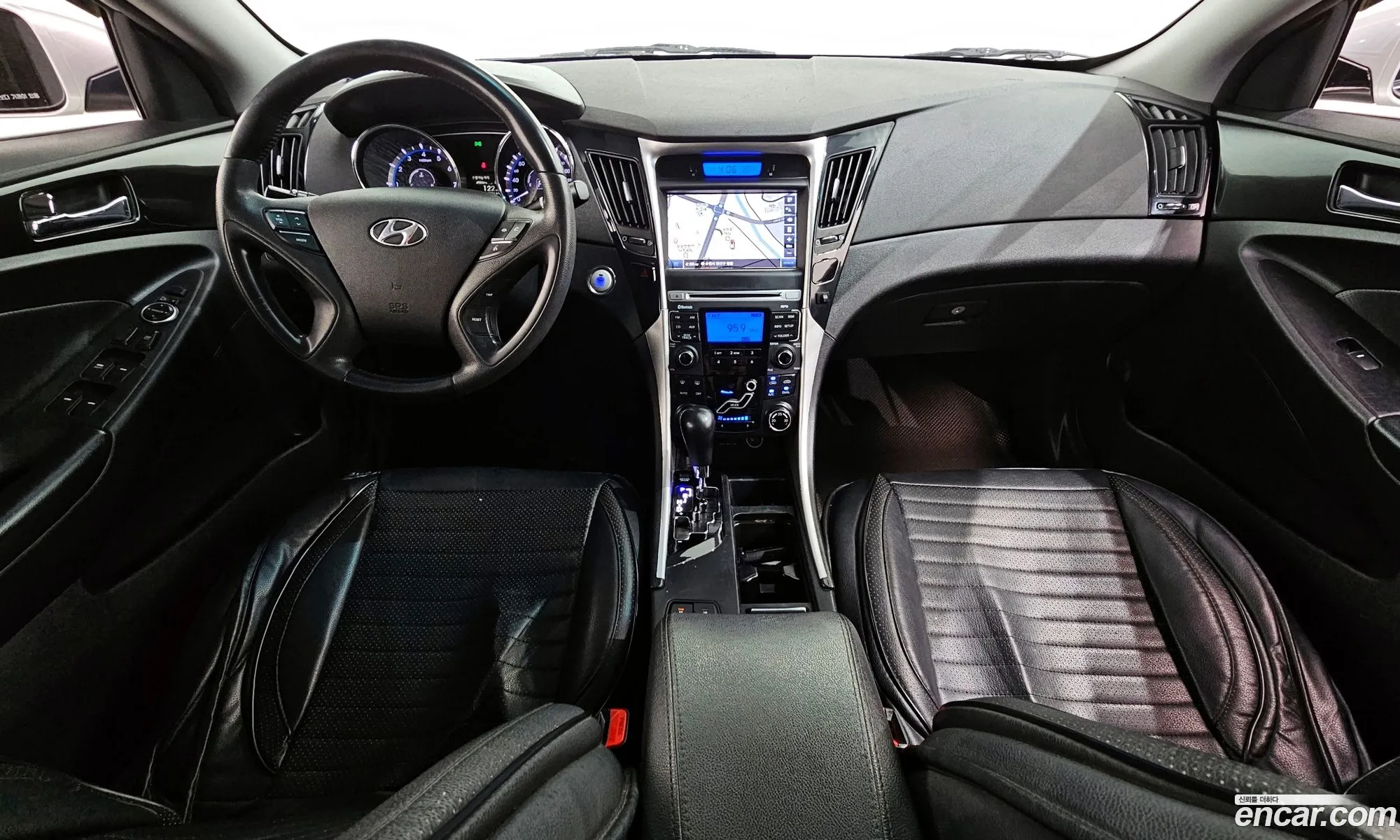 Hyundai YF Sonata 2009 — 7