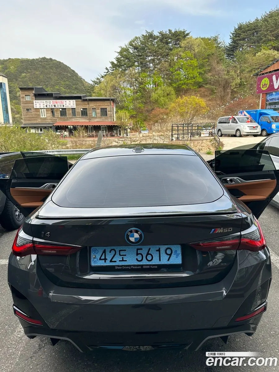 BMW i4 2023 — 7