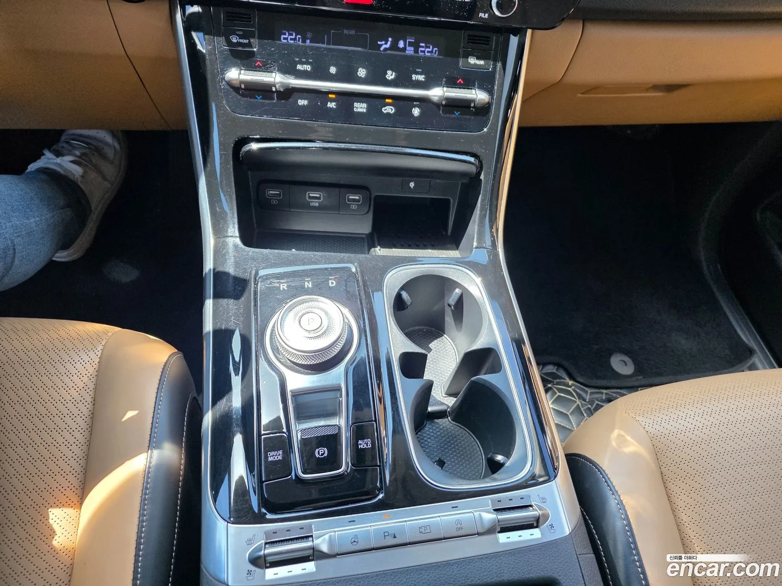 Kia Carnival 2021 — 12