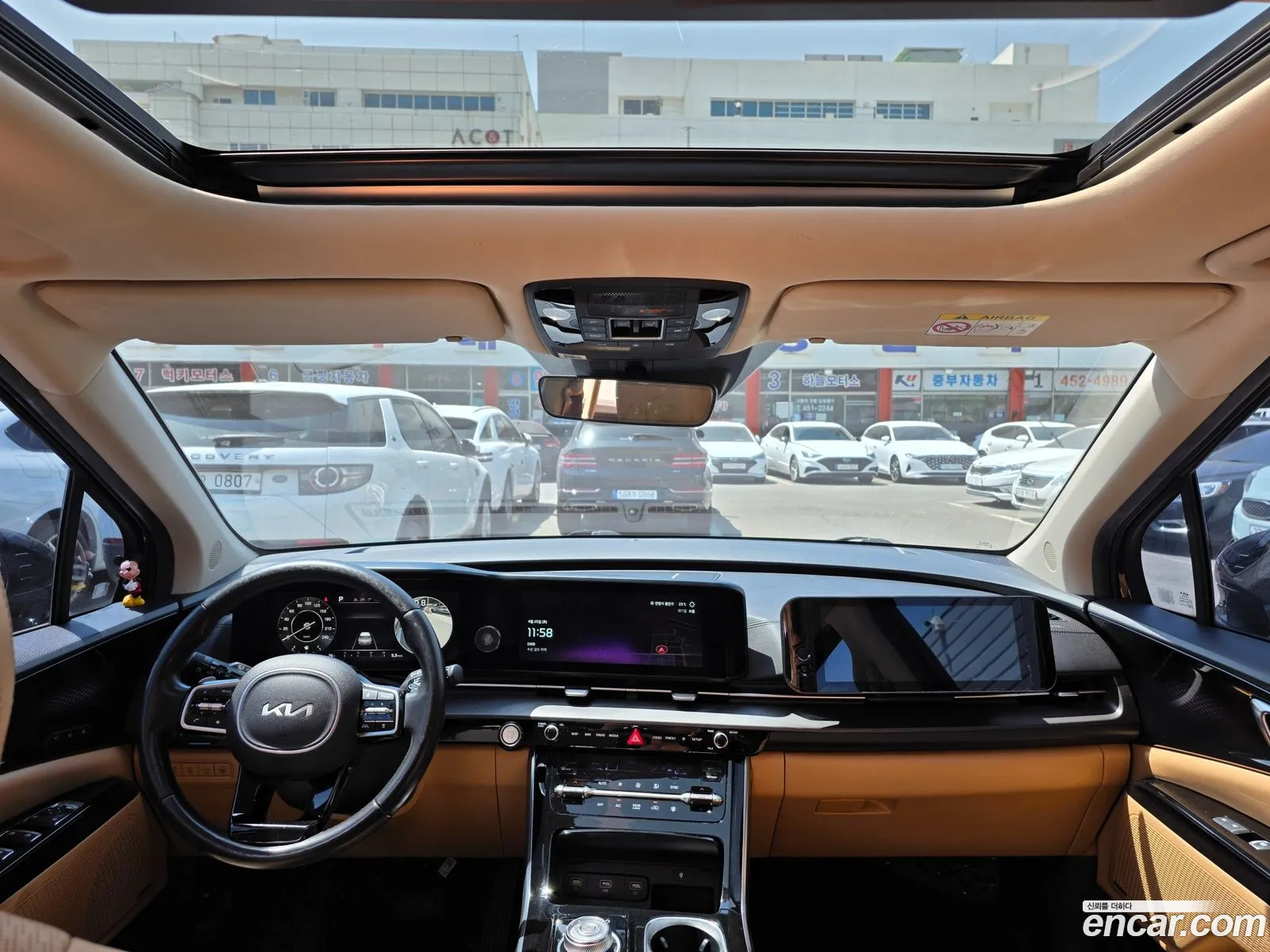 Kia Carnival 2021 — 3