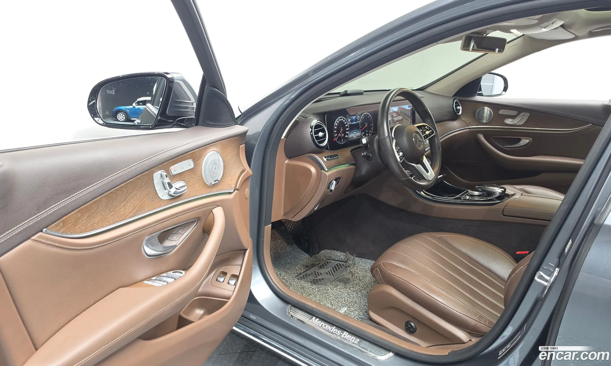 Mercedes-Benz E-Class W213 2019 — 12