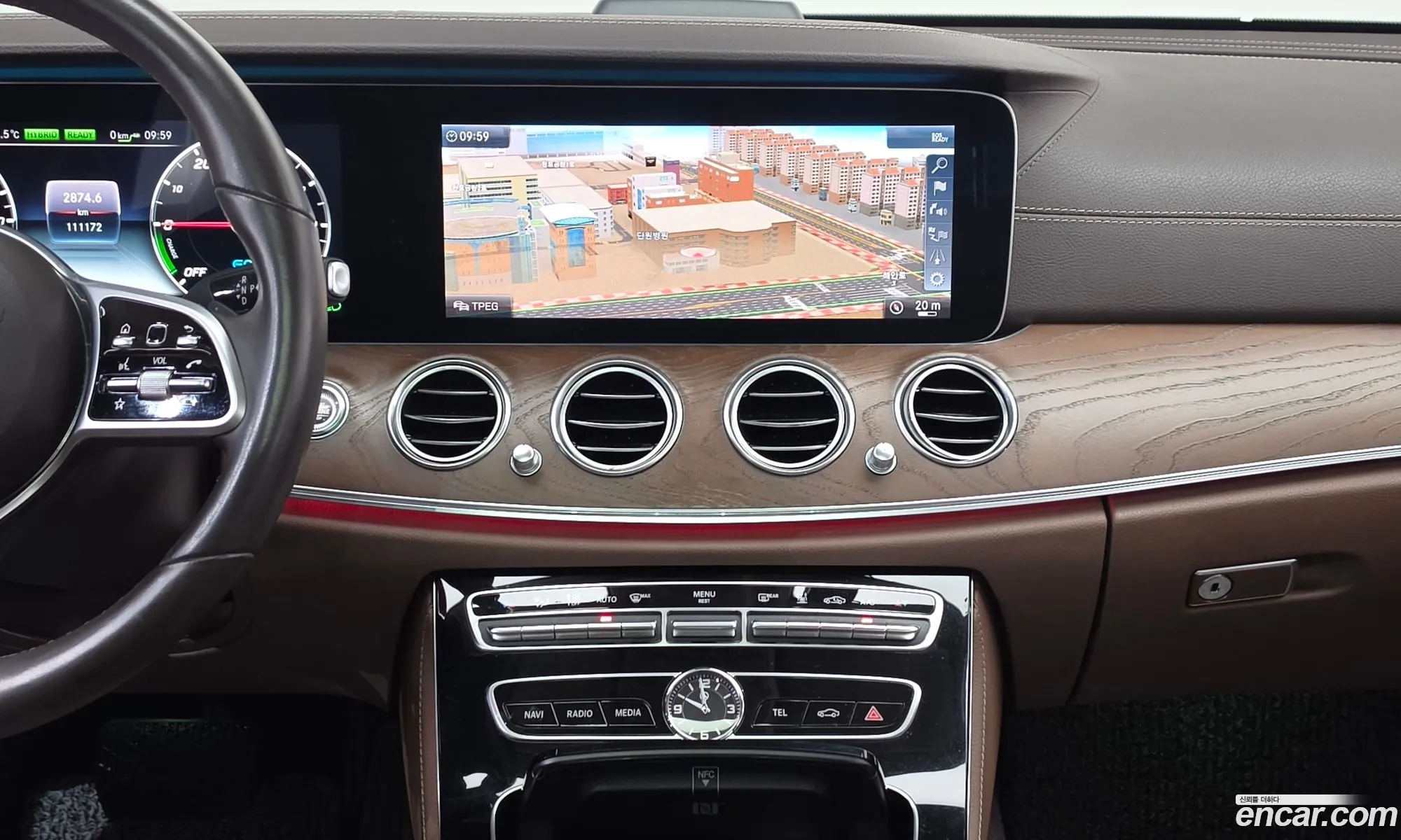 Mercedes-Benz E-Class W213 2019 — 25
