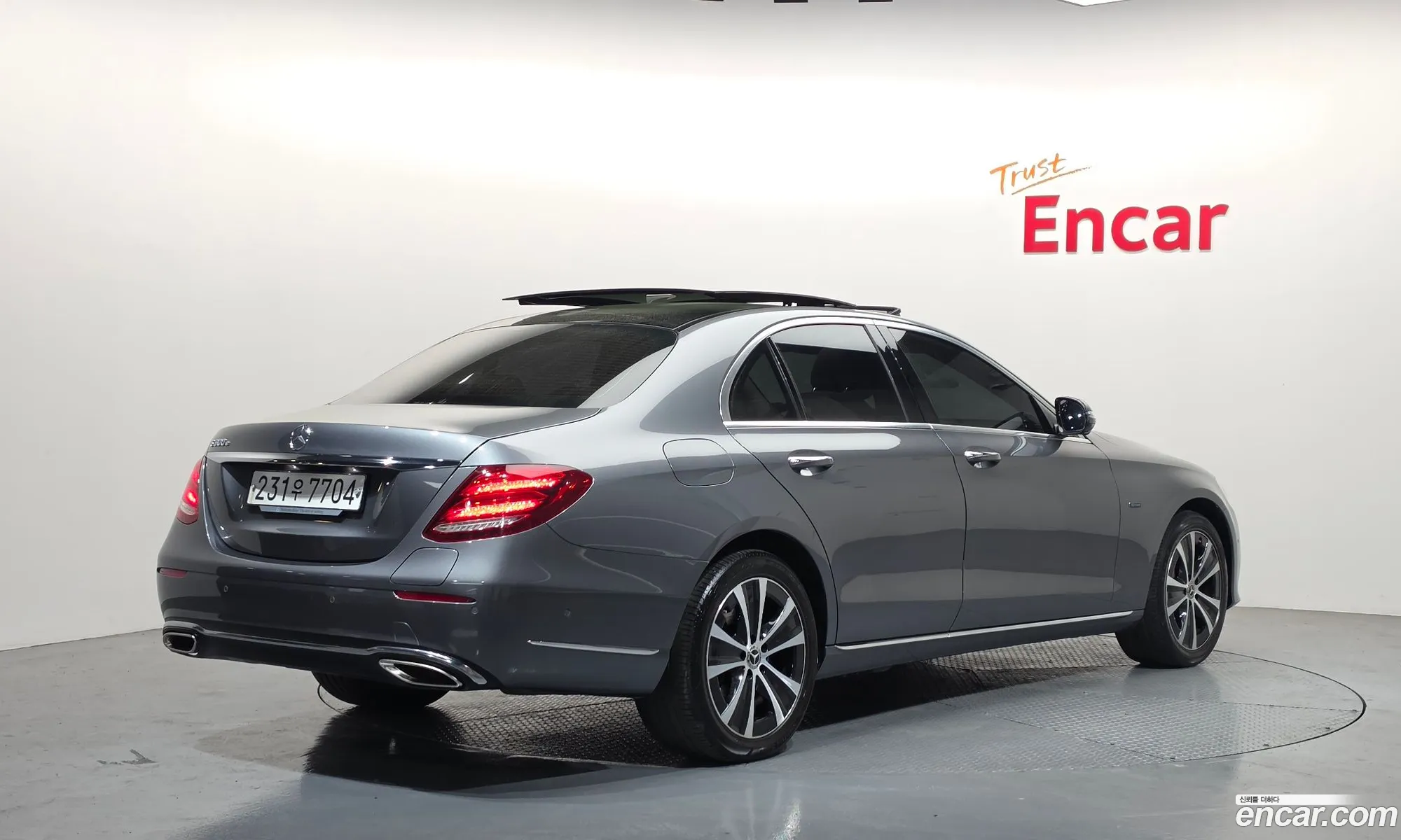 Mercedes-Benz E-Class W213 2019 — 19