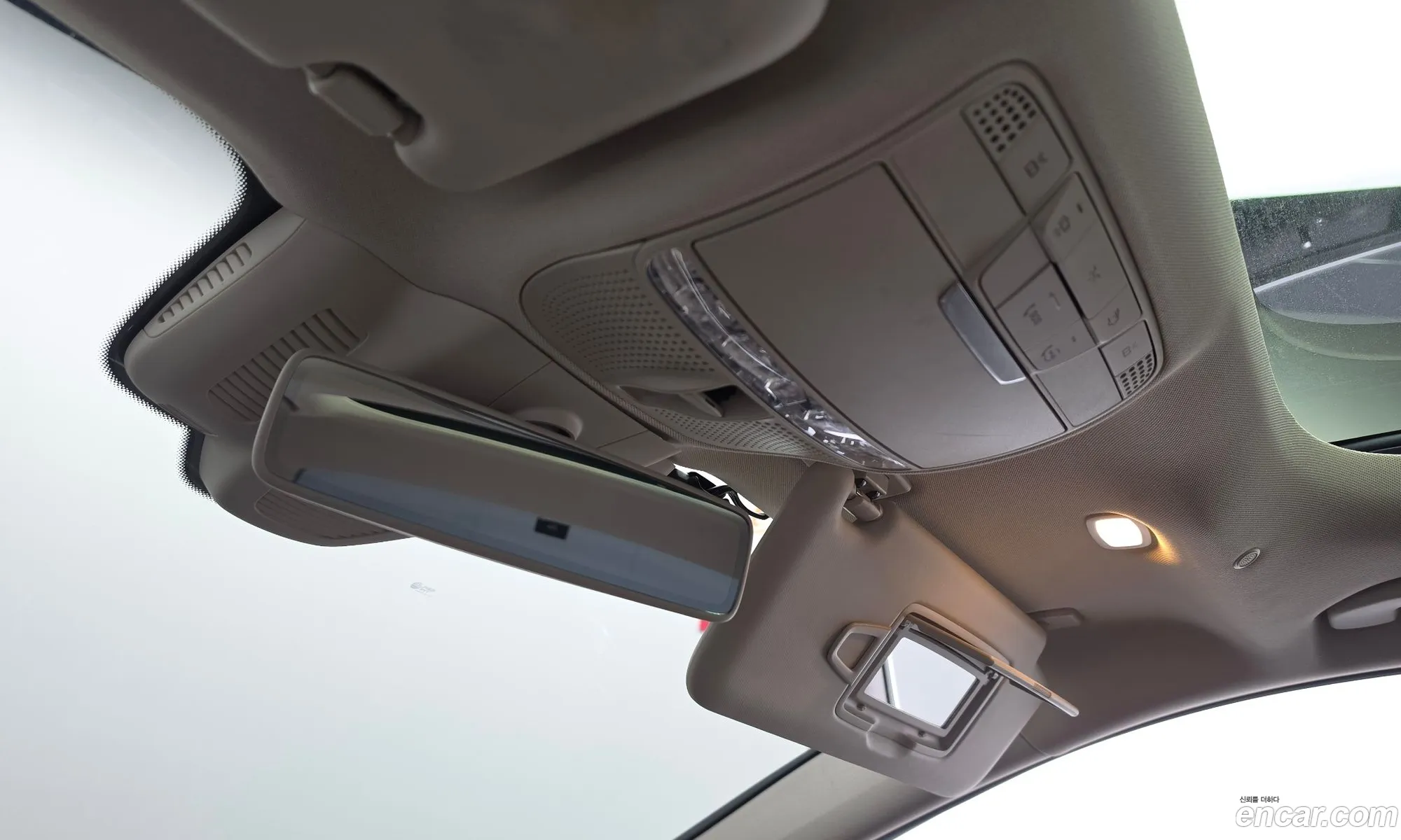 Mercedes-Benz E-Class W213 2019 — 22