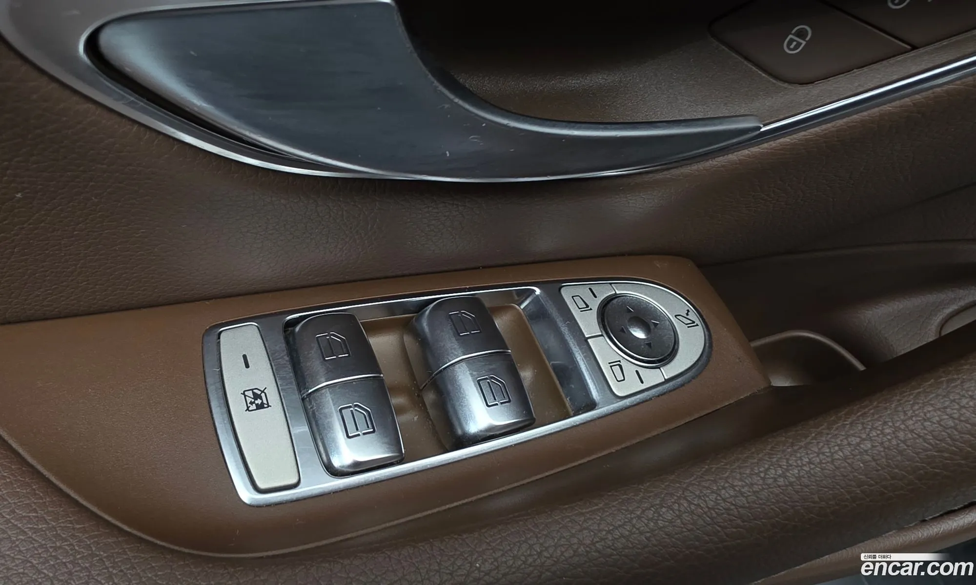 Mercedes-Benz E-Class W213 2019 — 27