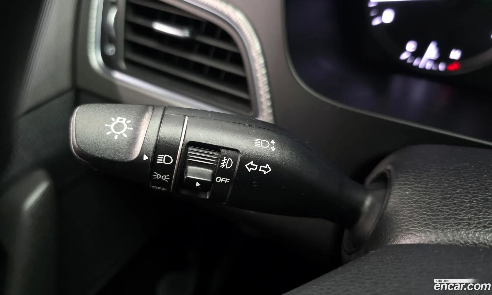Hyundai LF Sonata 2014 — 24