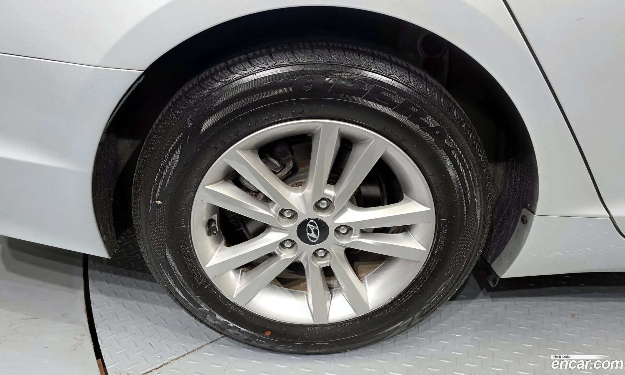 Hyundai LF Sonata 2014 — 31