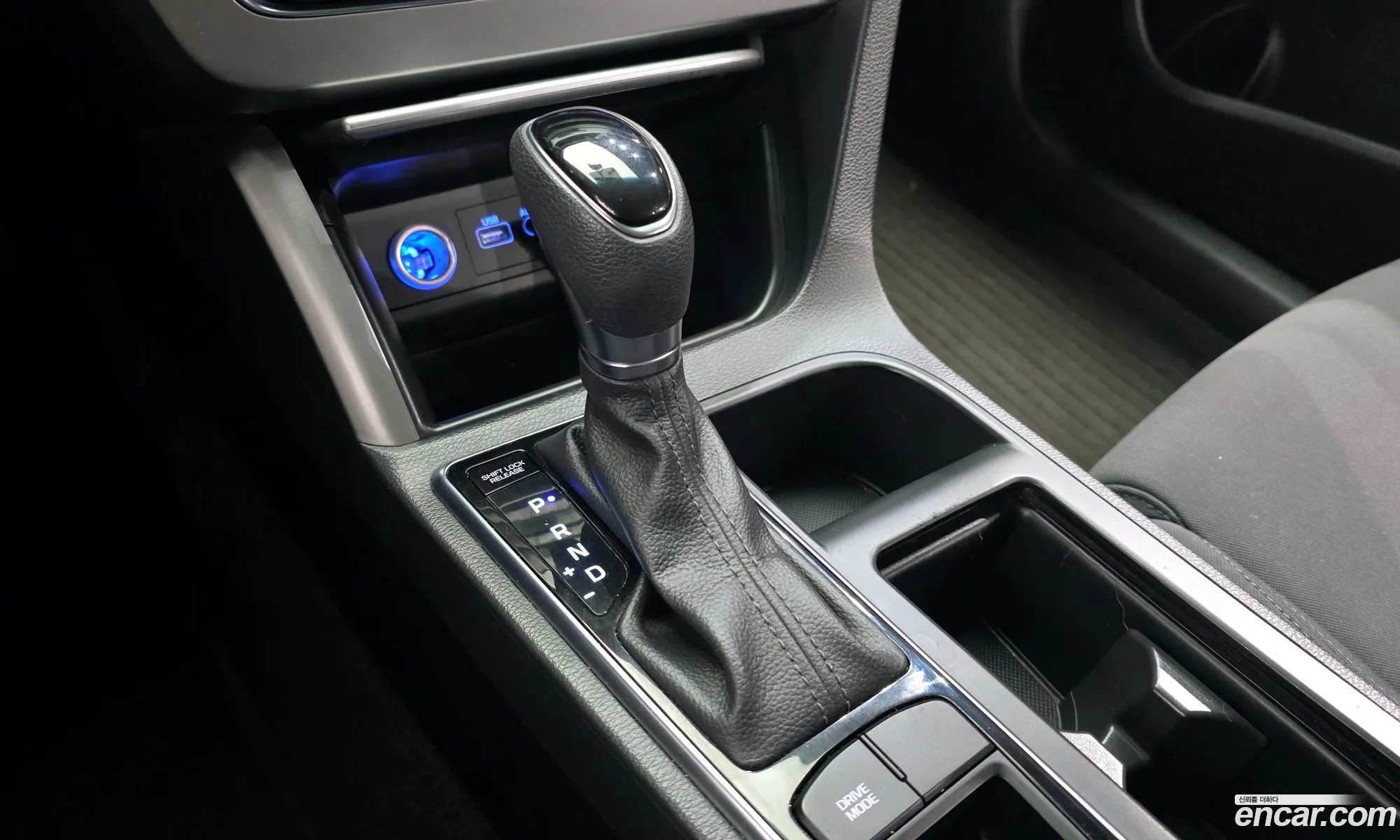 Hyundai LF Sonata 2014 — 30