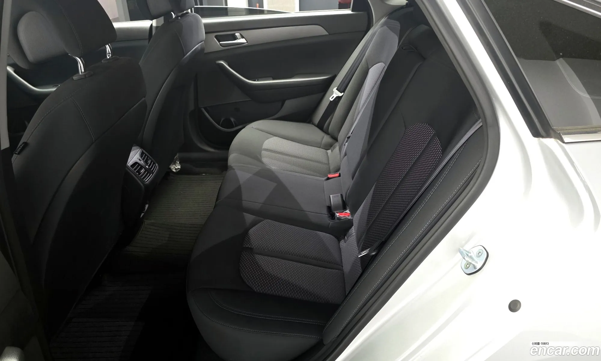 Hyundai LF Sonata 2014 — 8