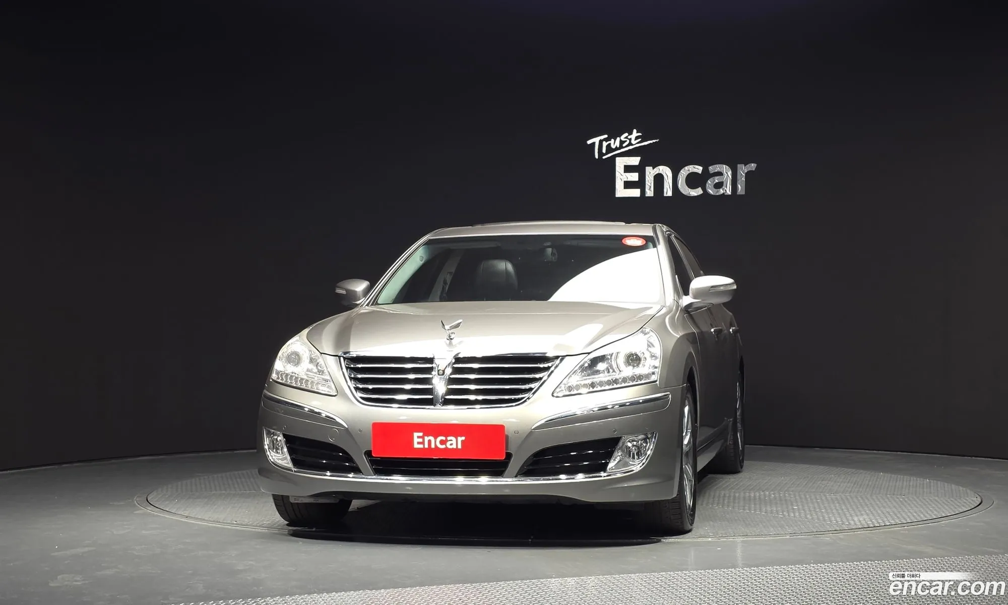 Hyundai Equus 2010 — 10