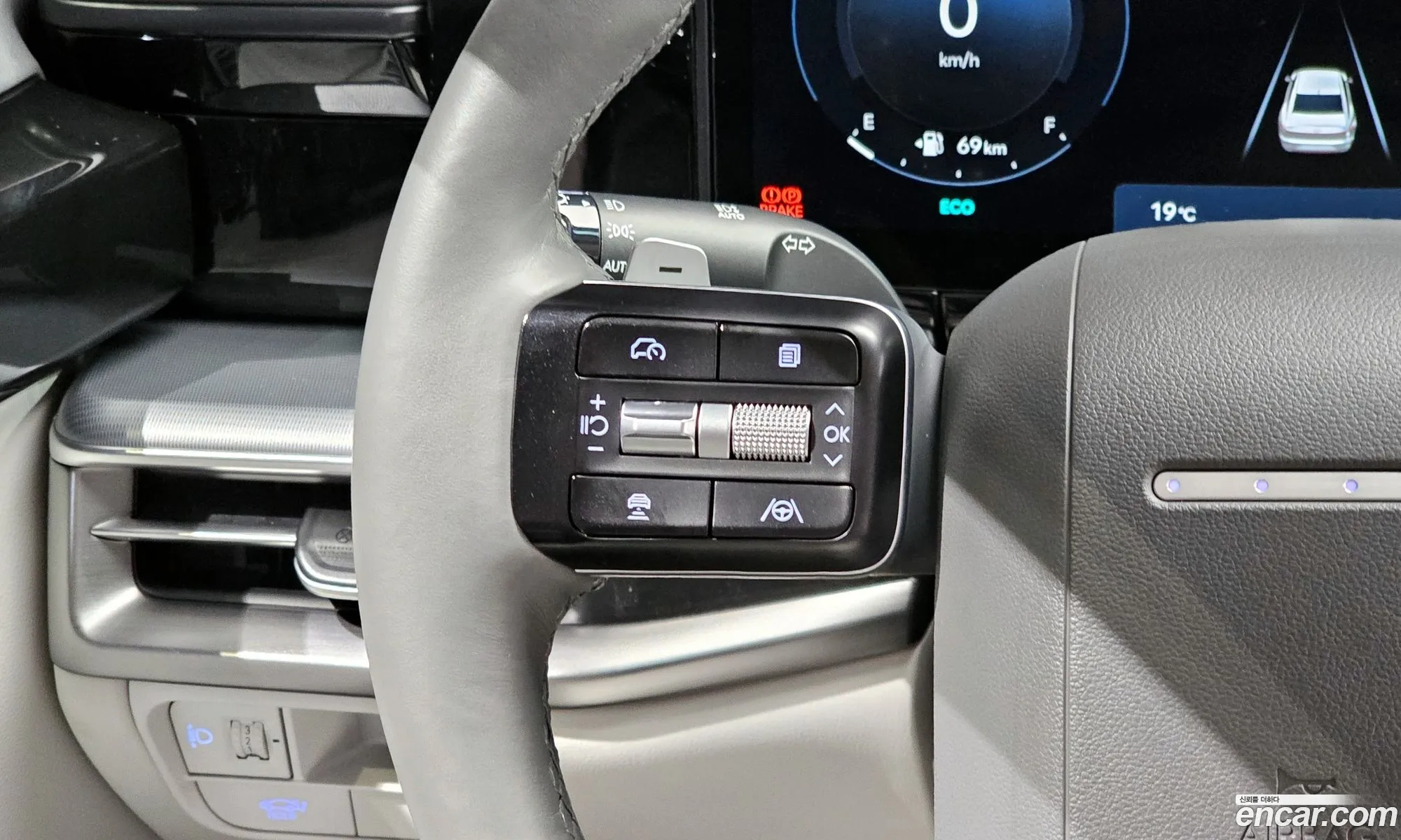 Hyundai Grandeur 2023 — 26