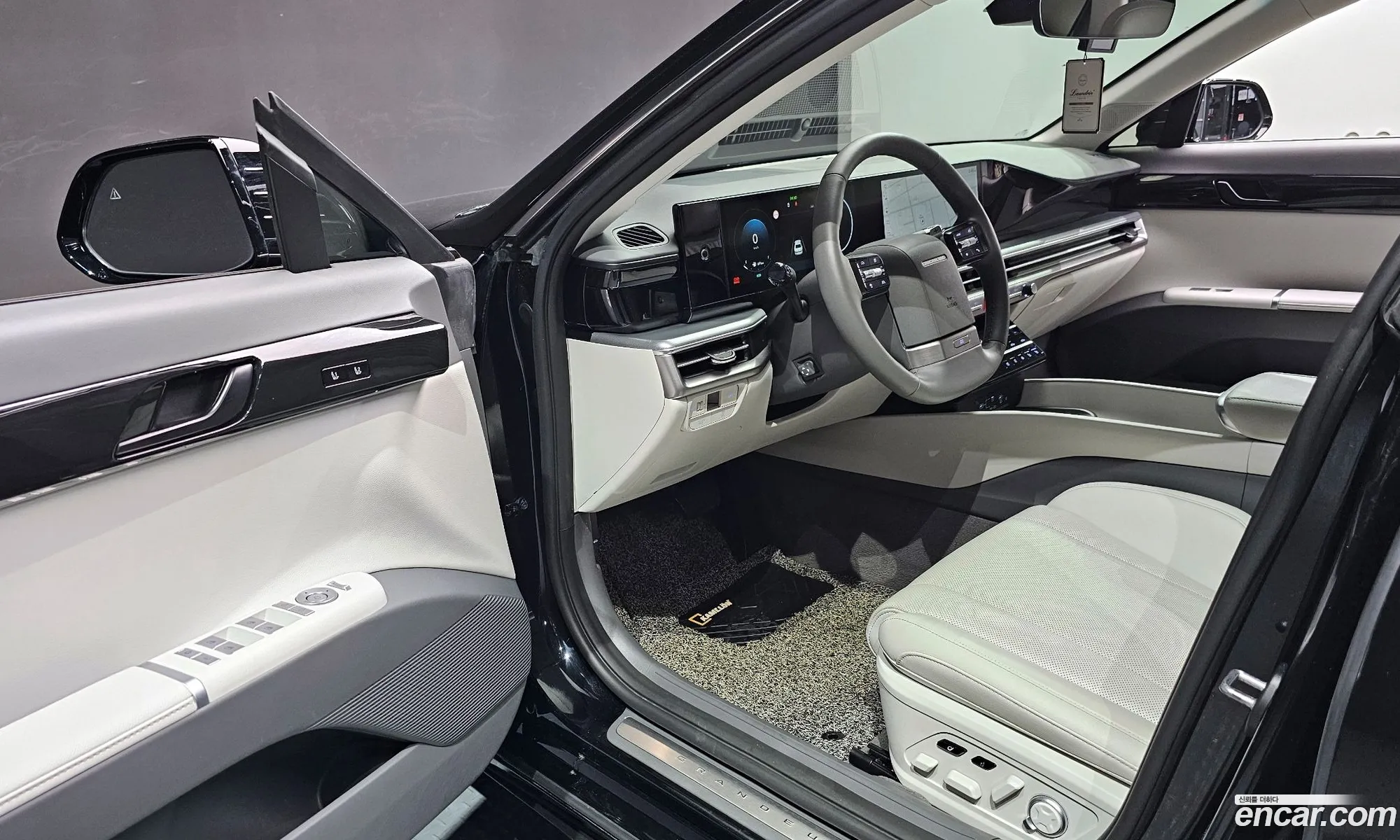 Hyundai Grandeur 2023 — 31