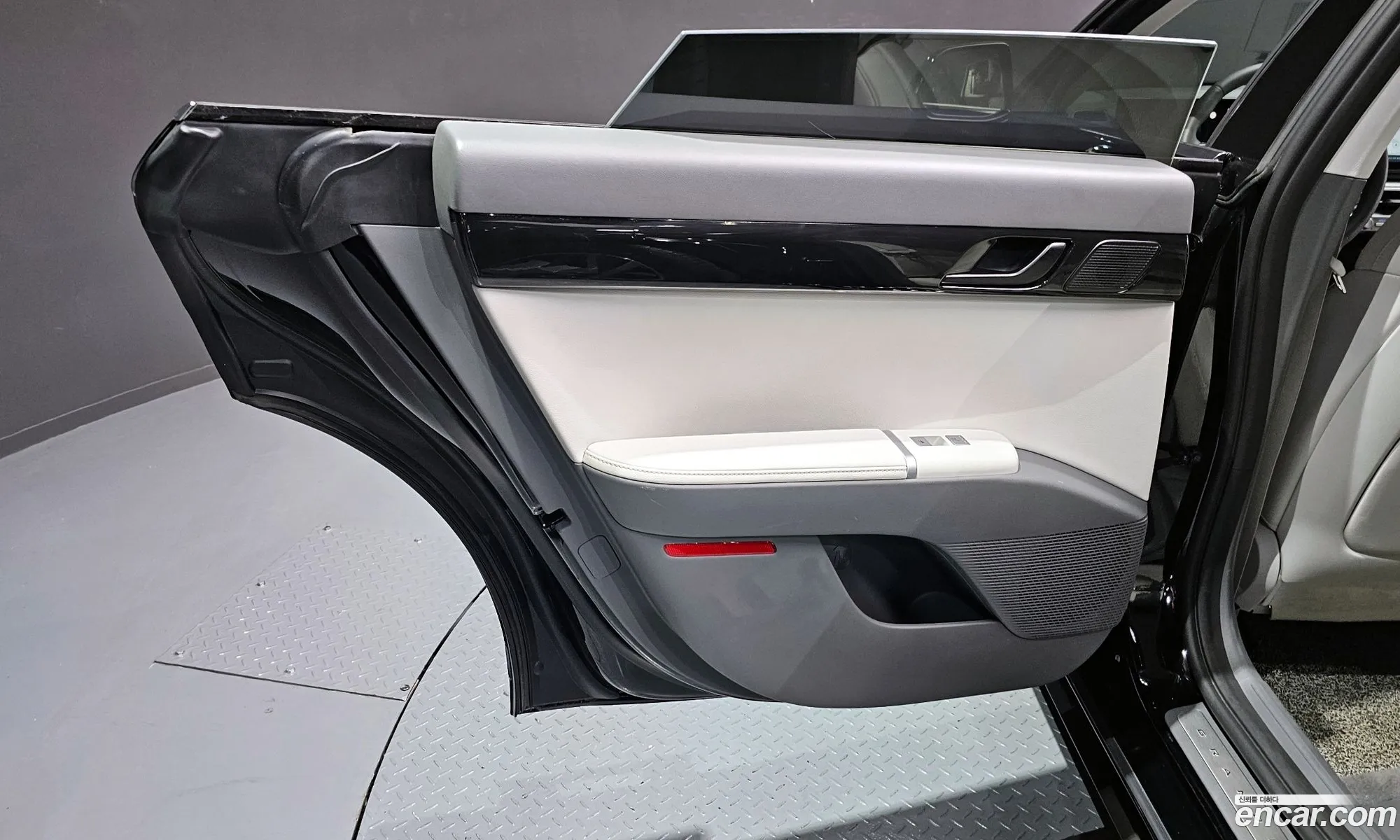 Hyundai Grandeur 2023 — 22