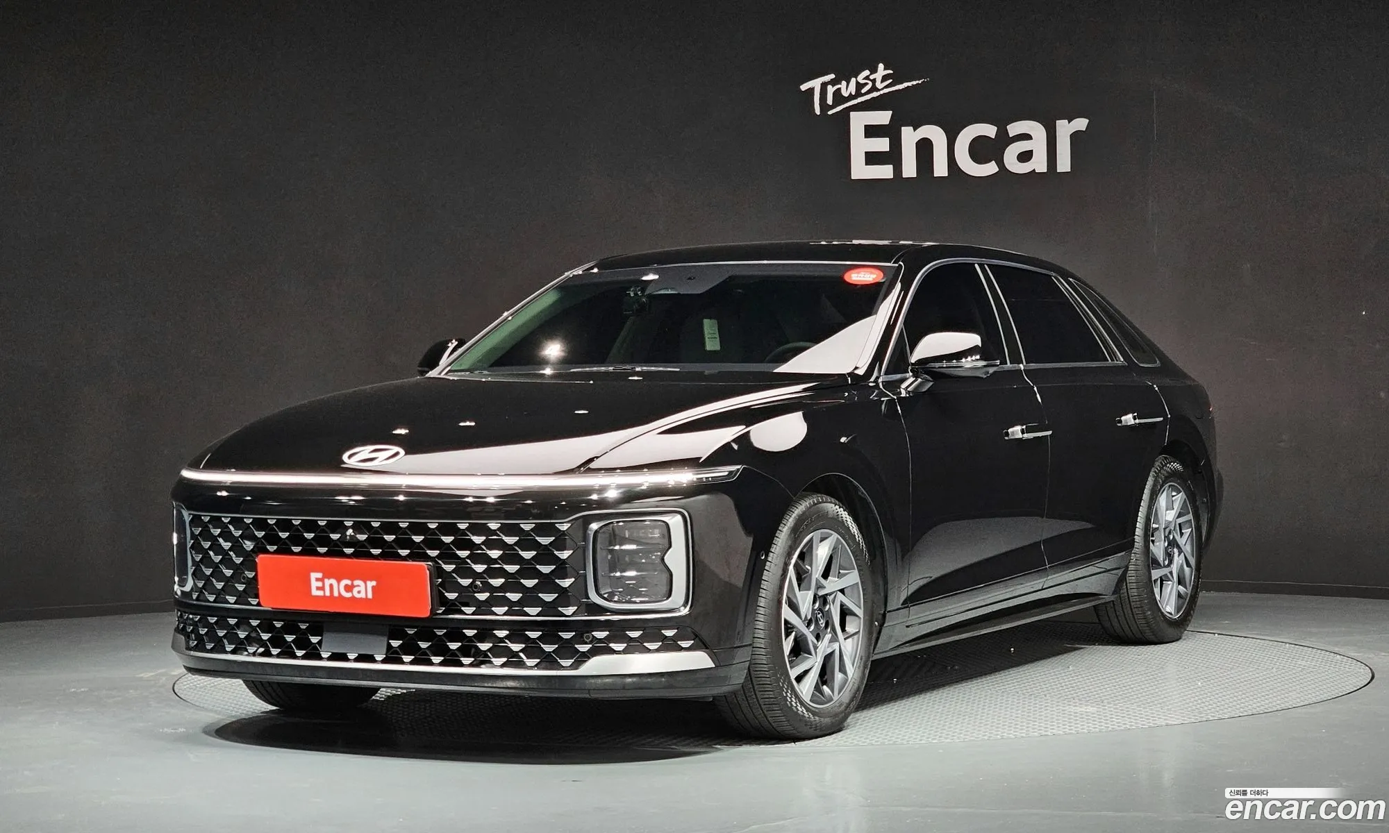Hyundai Grandeur 2023 — 18