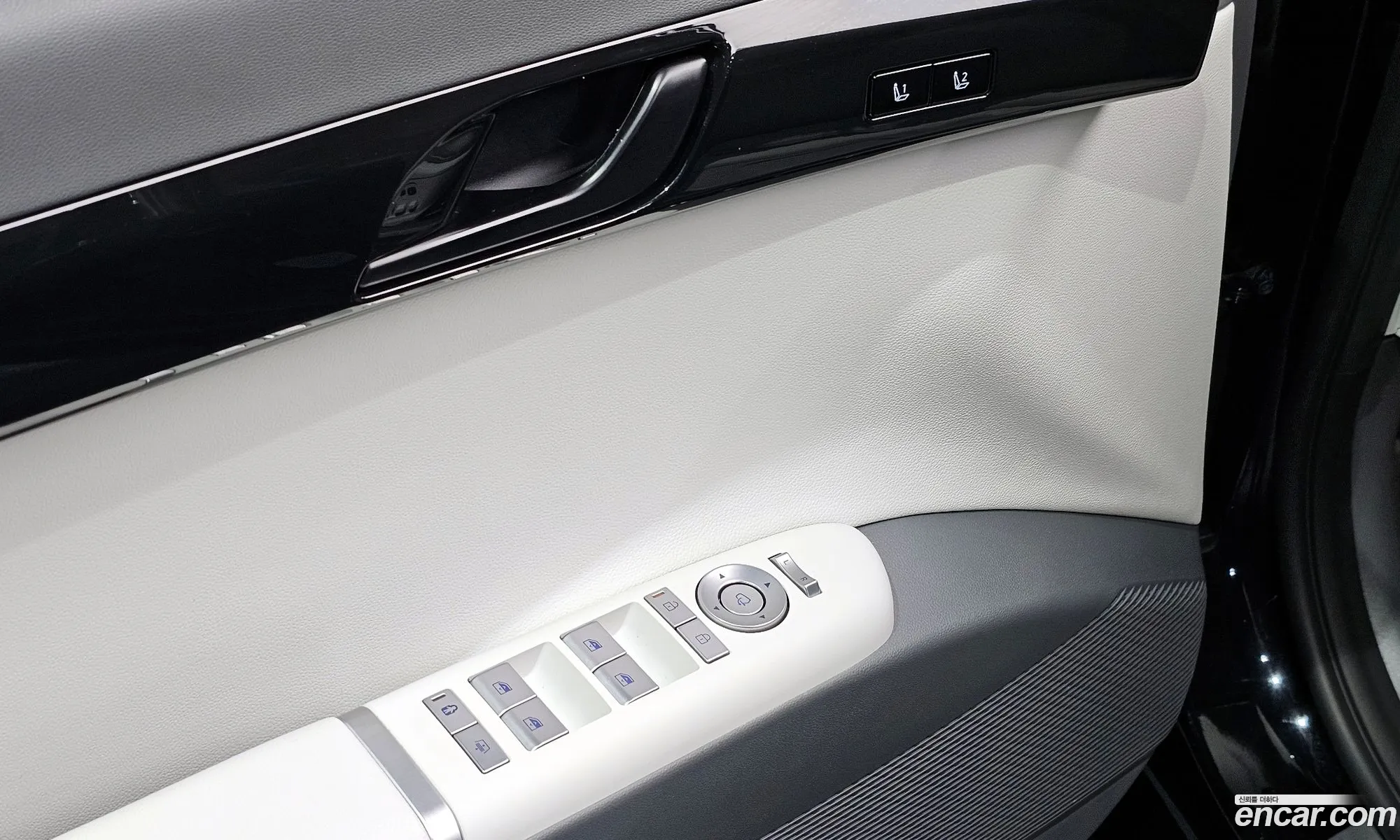 Hyundai Grandeur 2023 — 23