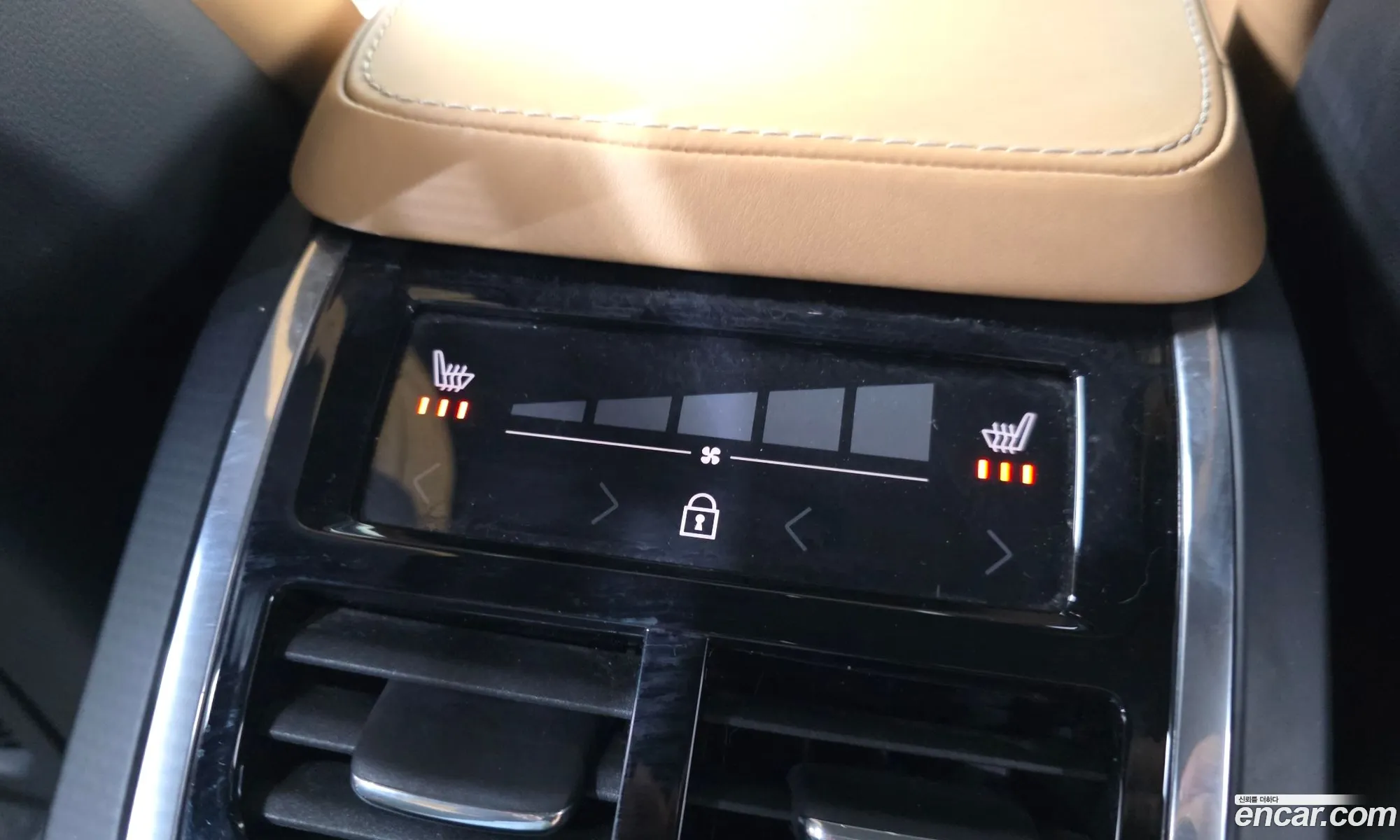Volvo S90 2020 LVYPS102DLP083780 — 30