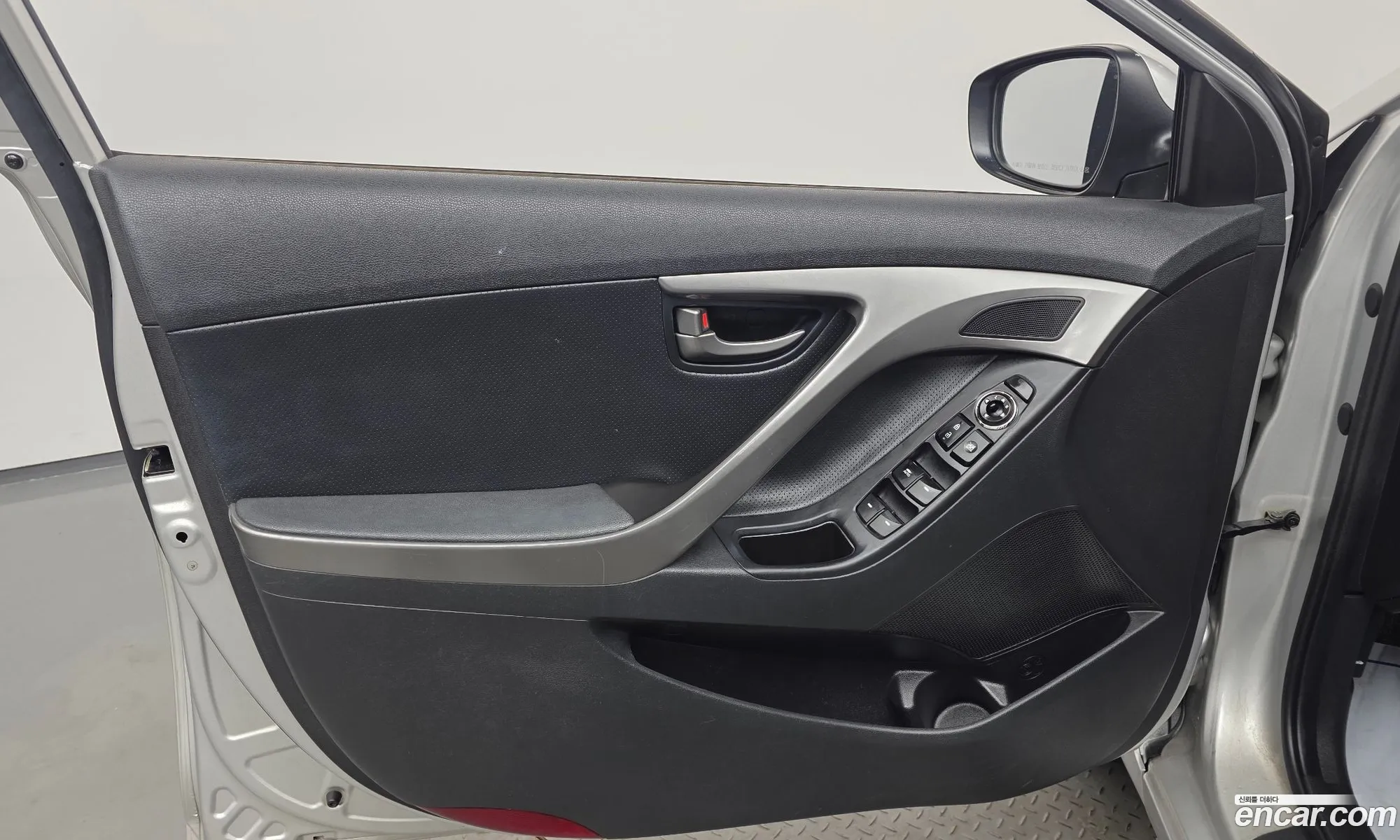 Hyundai Elantra MD 2013 — 27