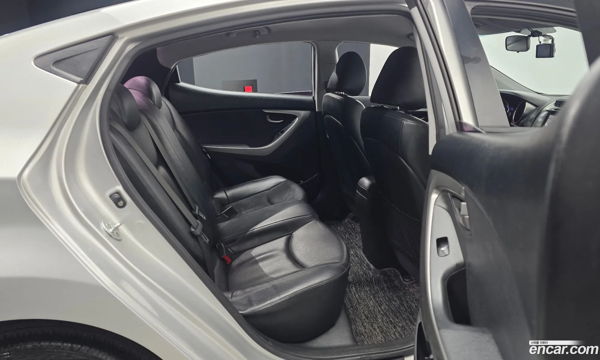 Hyundai Elantra MD 2013 — 18