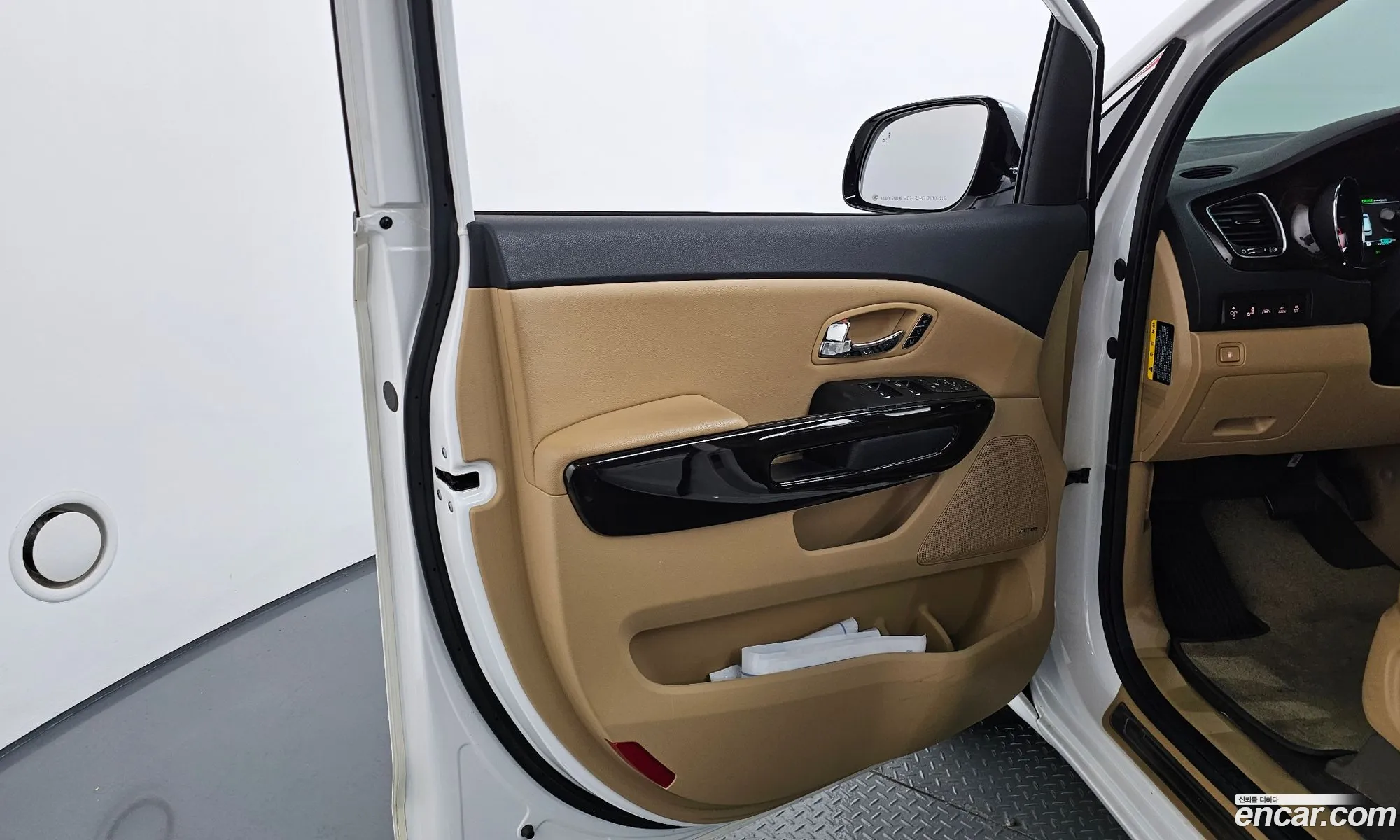 Kia Carnival 2019 — 3