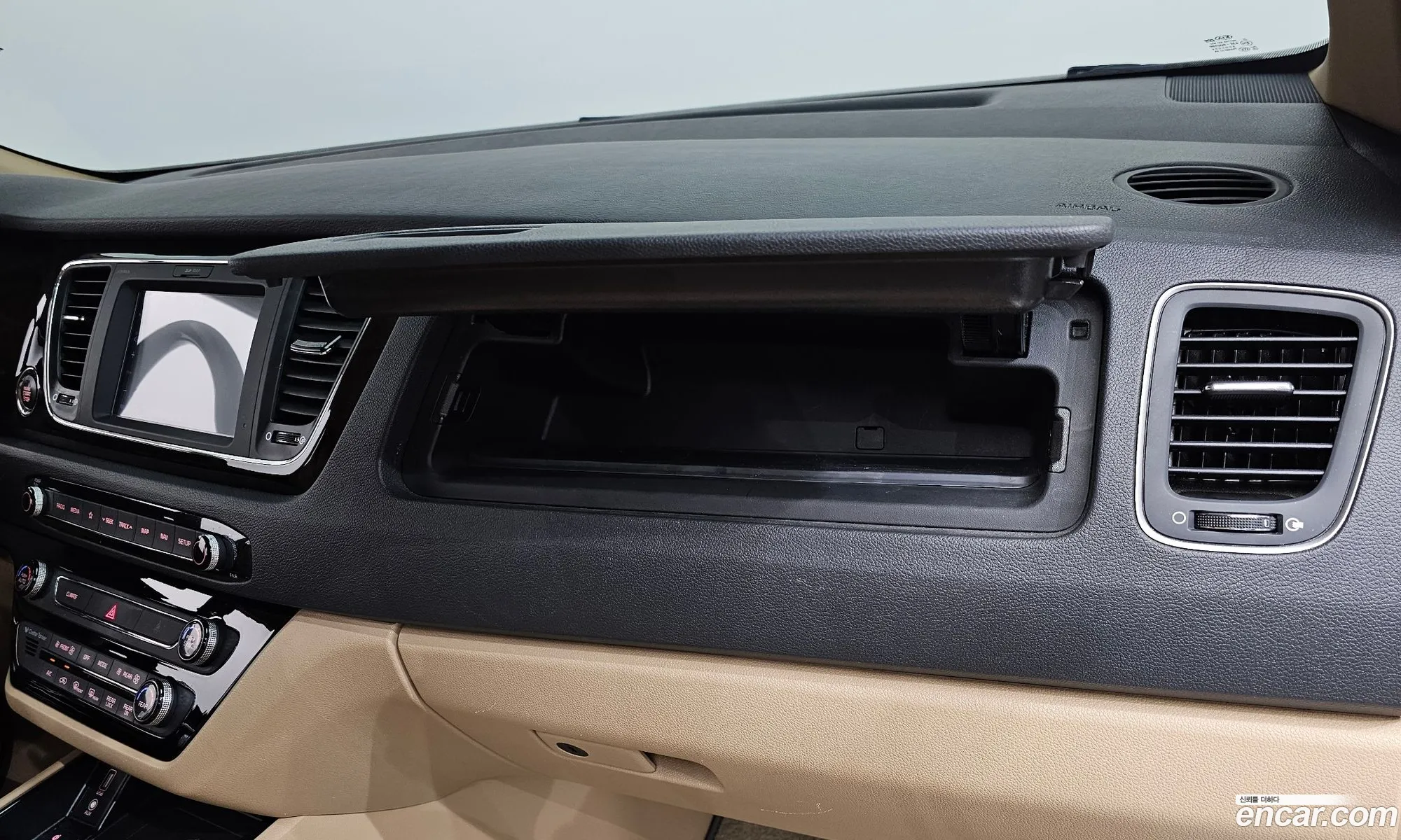 Kia Carnival 2019 — 23