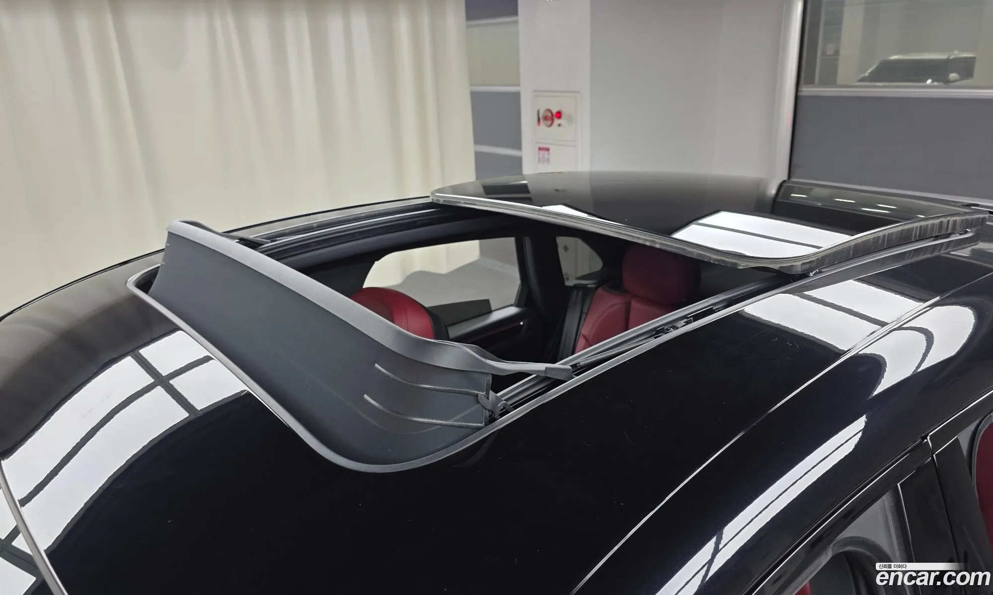 Porsche Macan 2024 WP1AF2952RLB50330 — 17