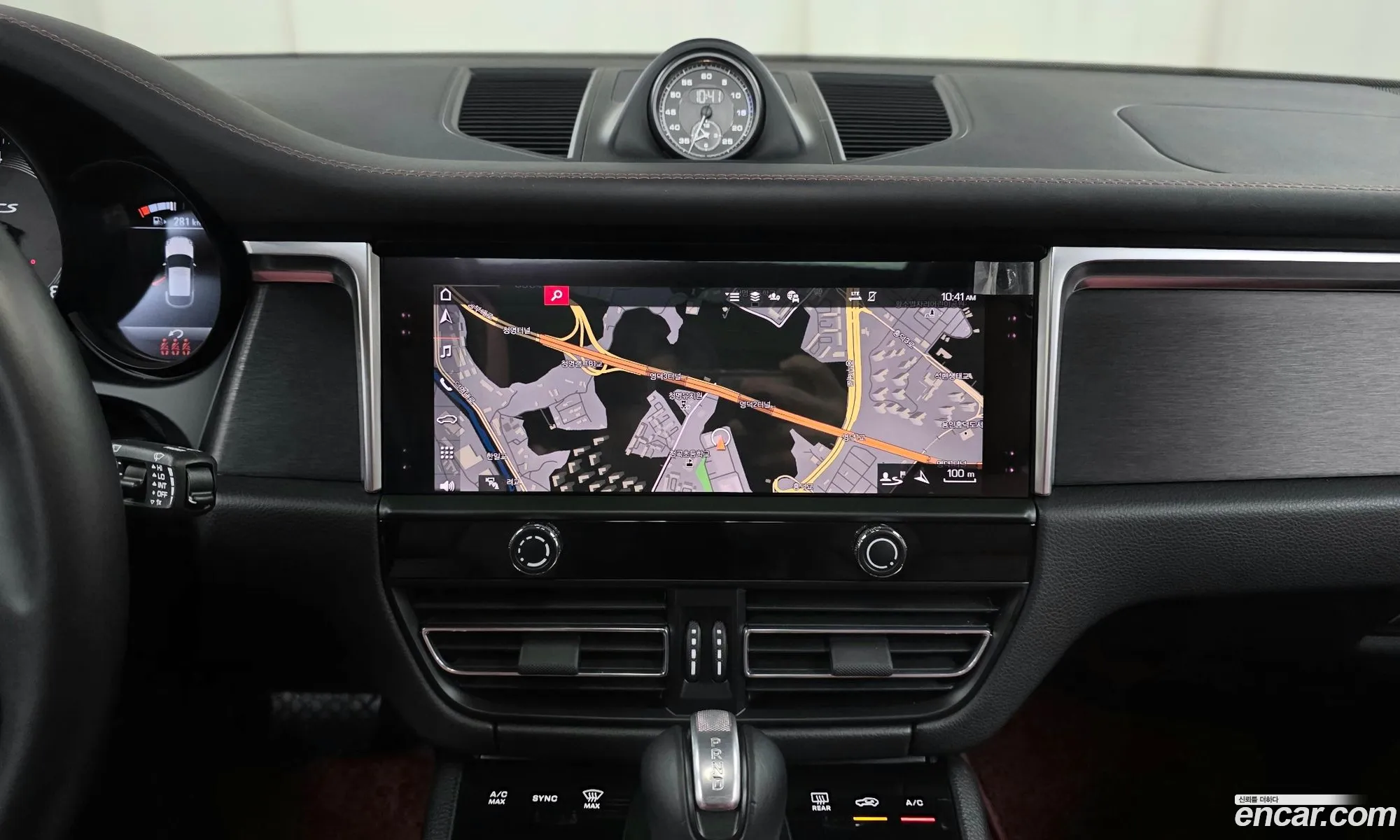 Porsche Macan 2024 WP1AF2952RLB50330 — 9