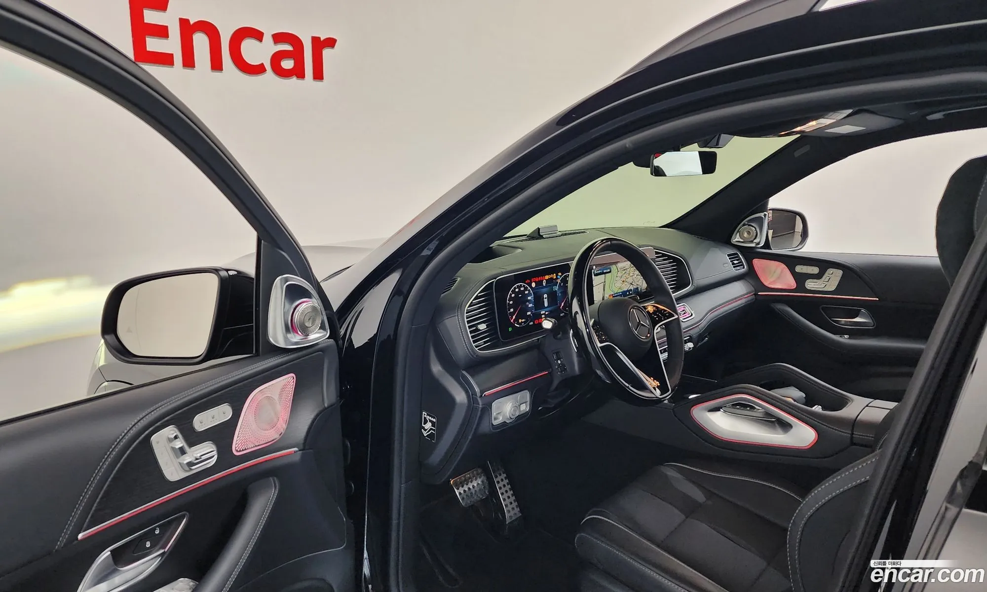 Mercedes-Benz GLS-Class X167 2025 — 12