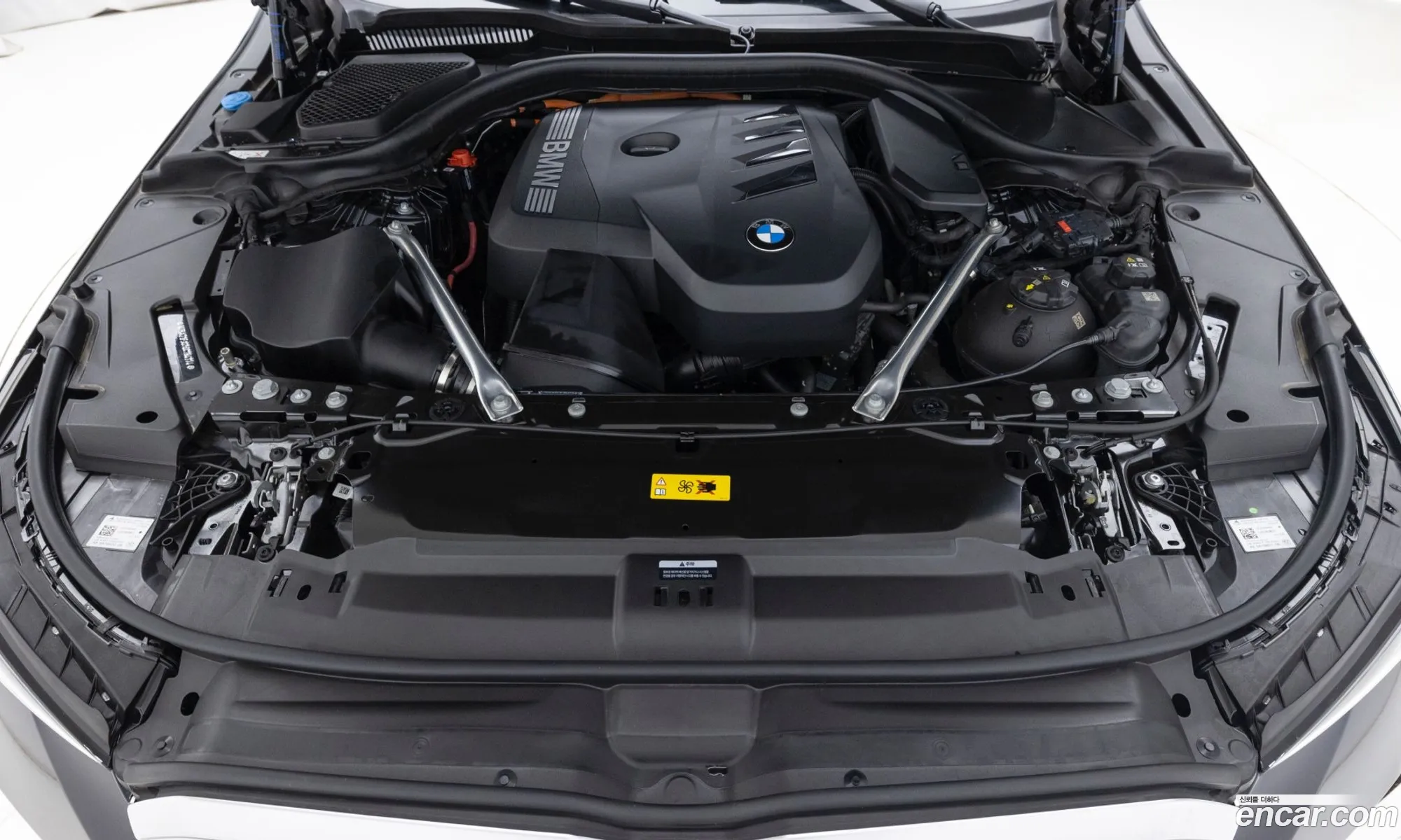 BMW 5 Series 2025 — 7