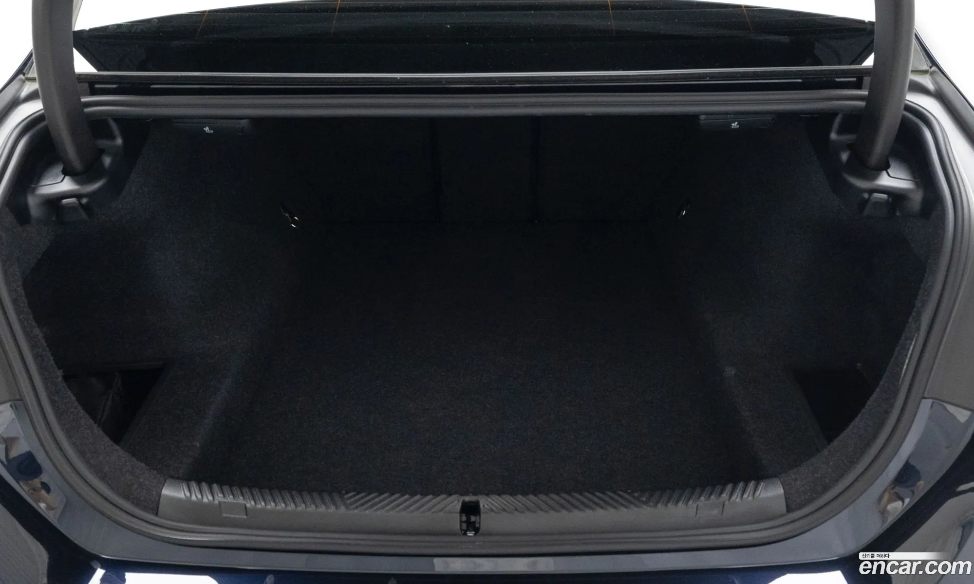 BMW 5 Series 2025 — 13