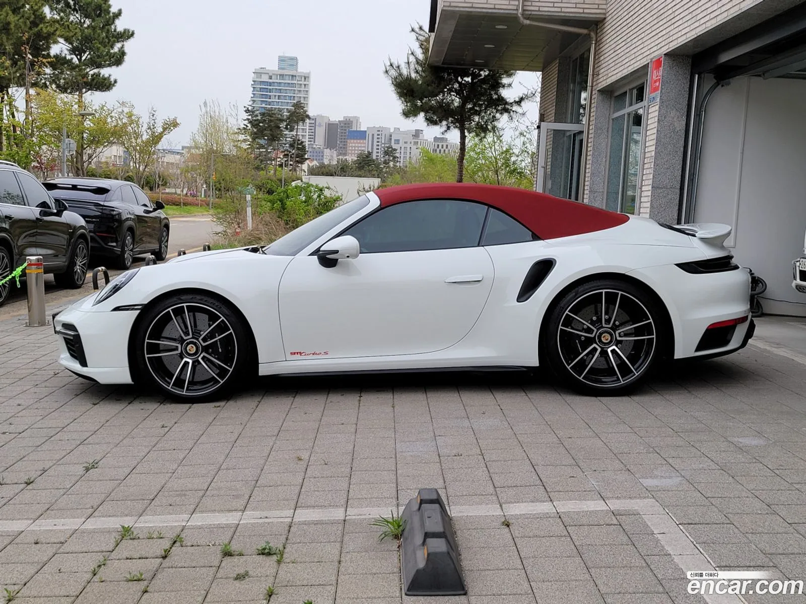 Porsche 911 2021 — 18