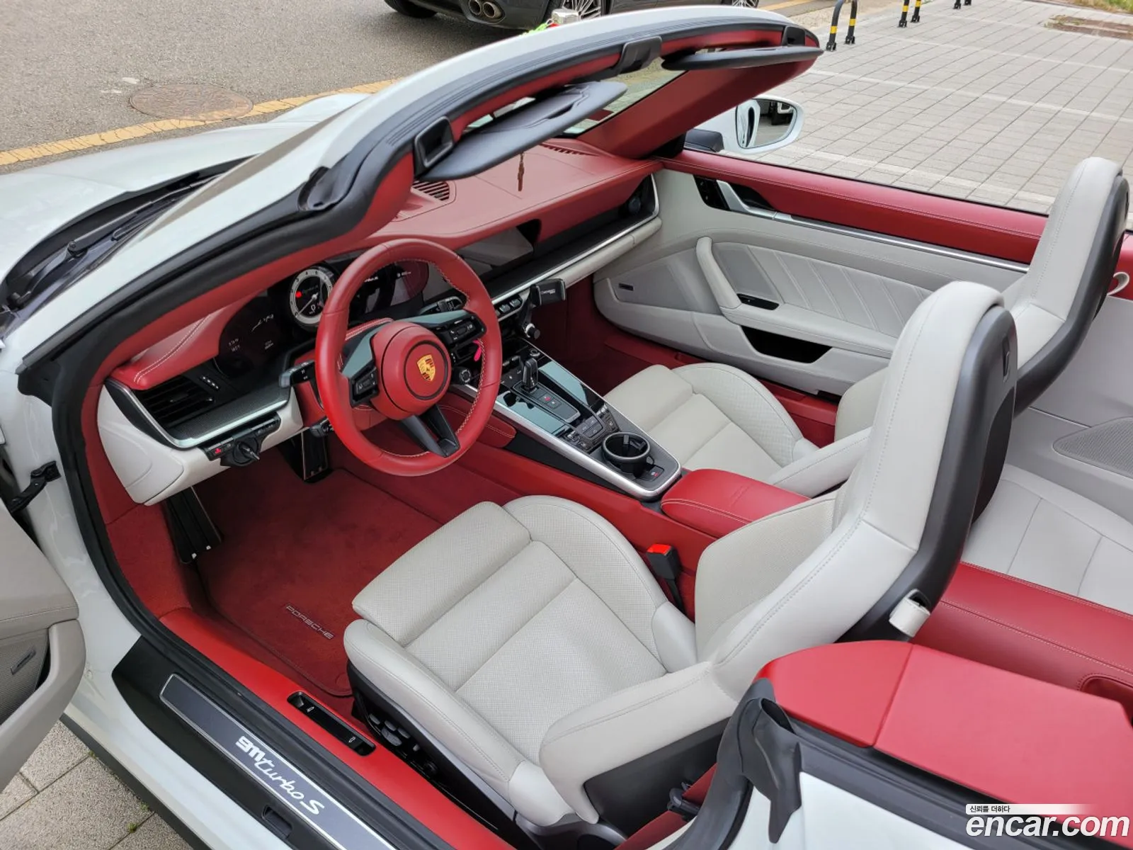Porsche 911 2021 — 17