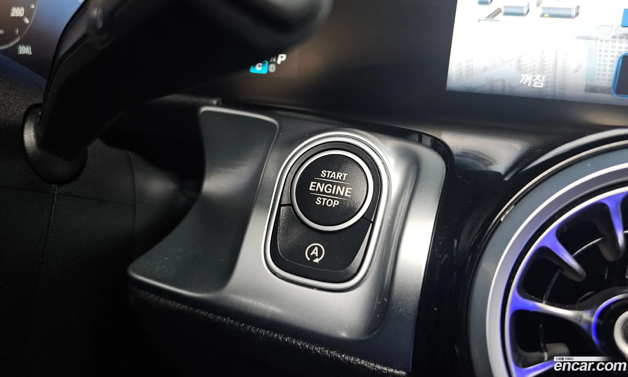 Mercedes-Benz GLB-Class X247 2024 — 22