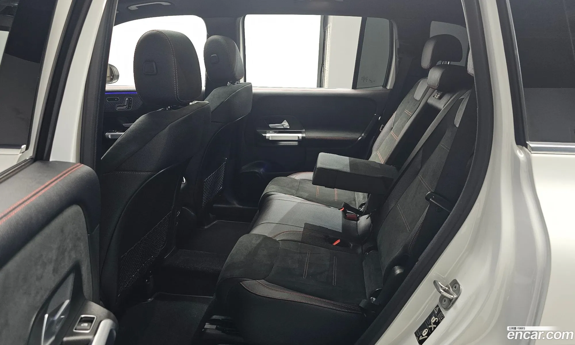 Mercedes-Benz GLB-Class X247 2024 — 30