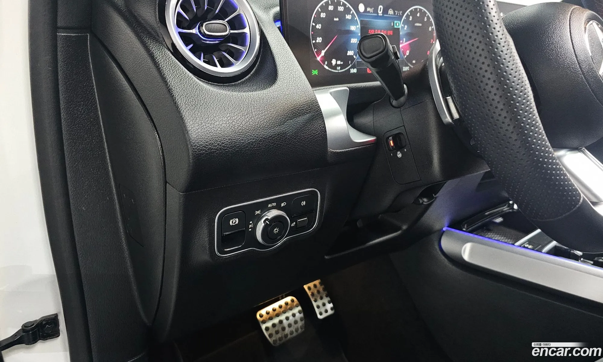 Mercedes-Benz GLB-Class X247 2024 — 7