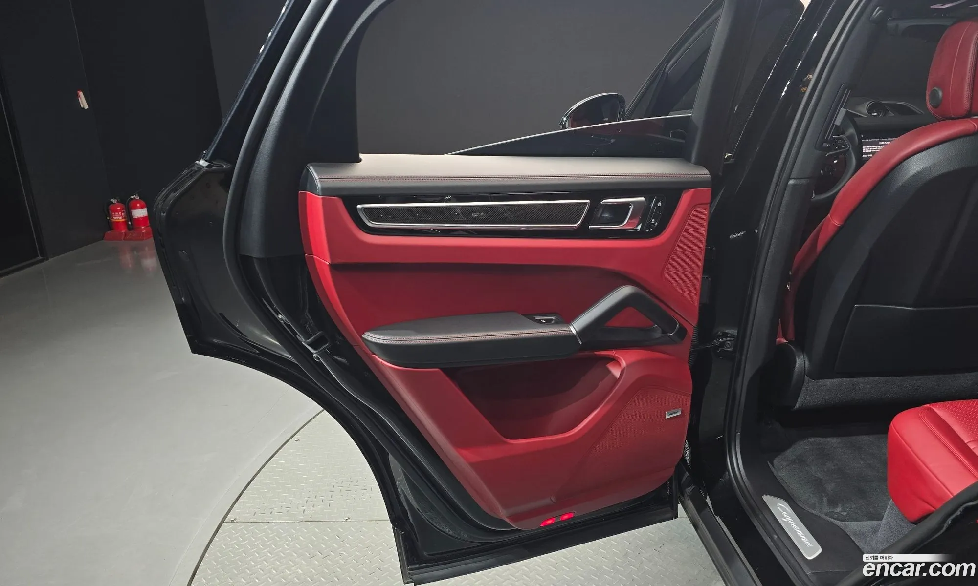 Porsche Cayenne 2023 WP1BA29Y9PDA37205 — 12