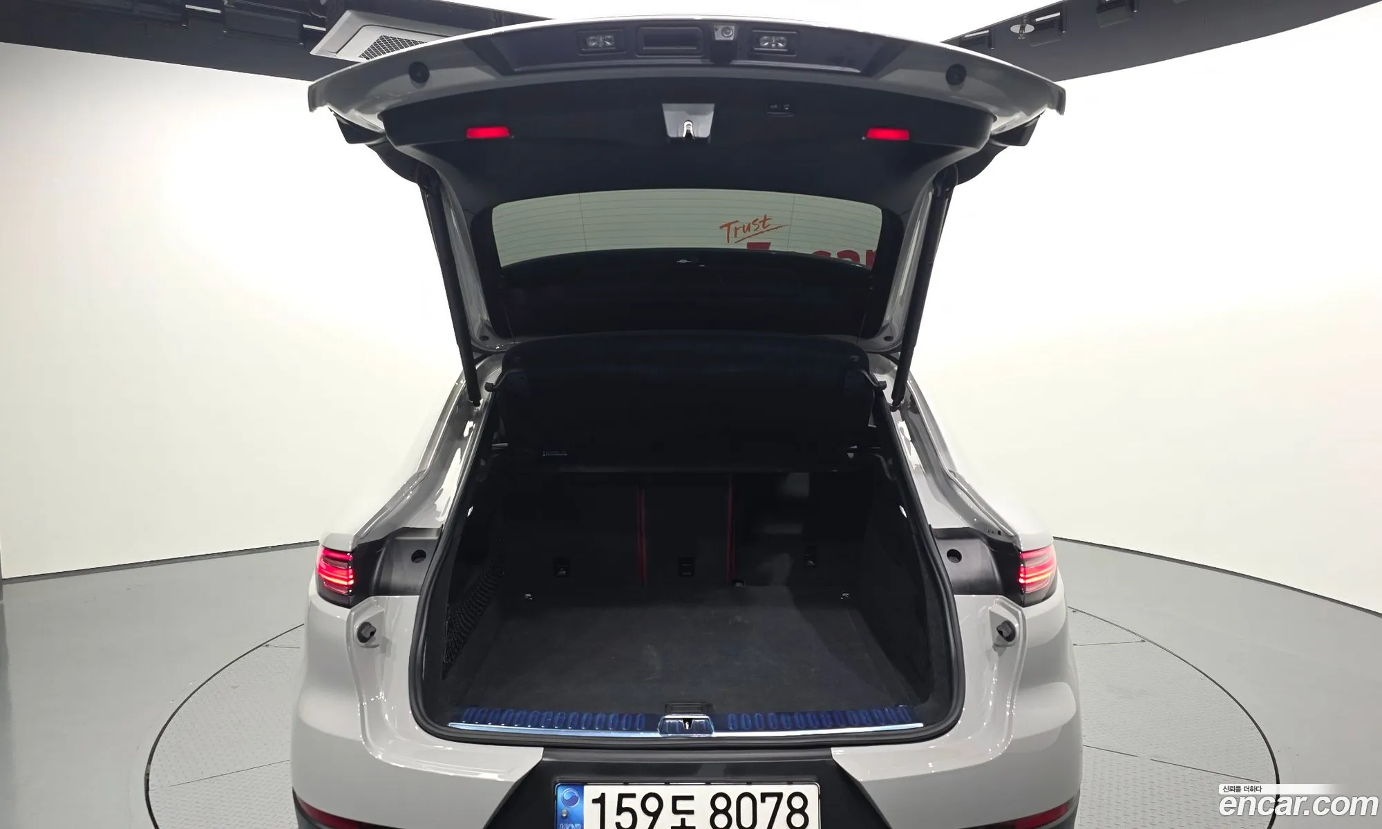 Porsche Cayenne 2022 — 19