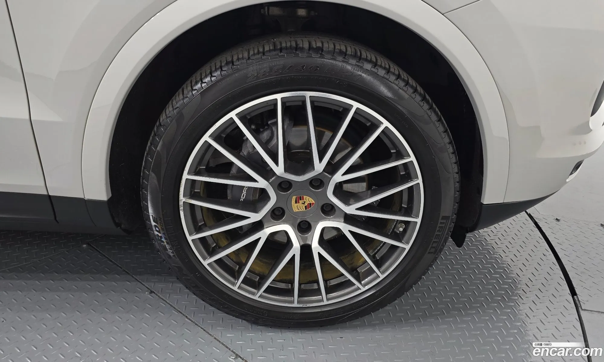 Porsche Cayenne 2022 — 22