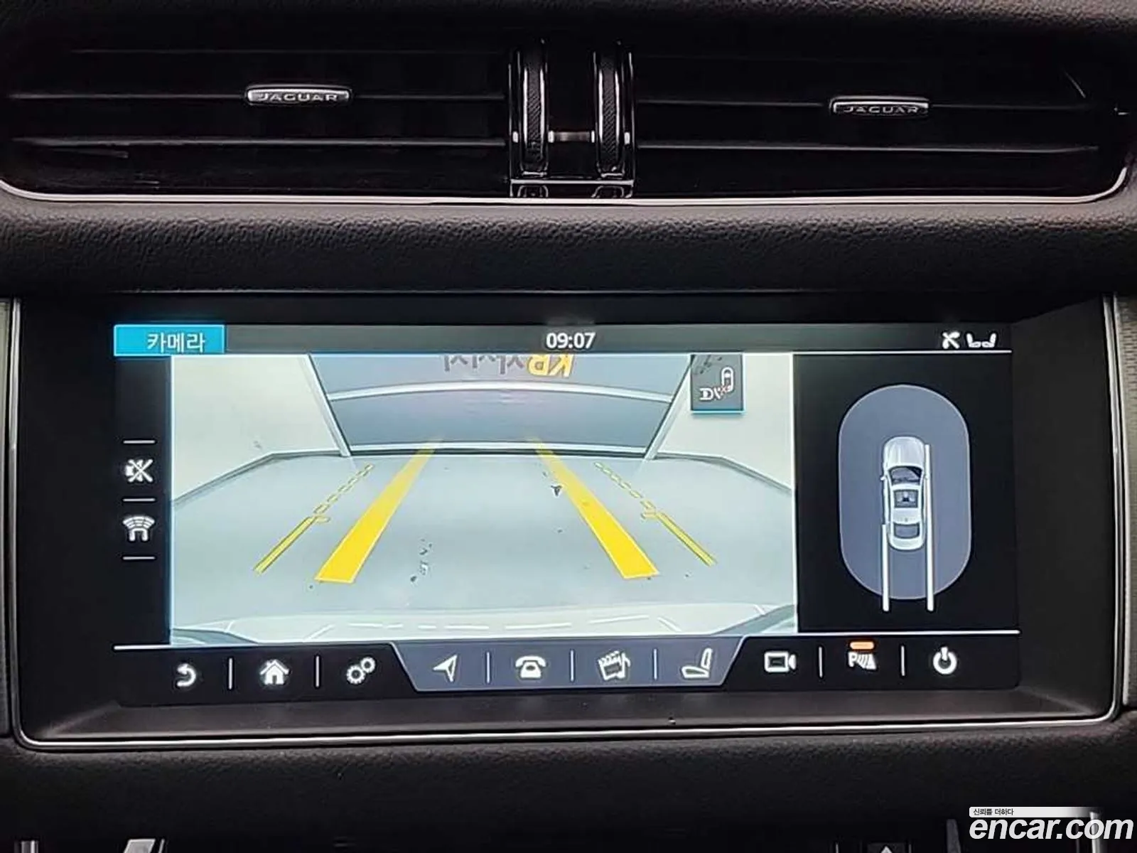 Jaguar XF 2017 — 9