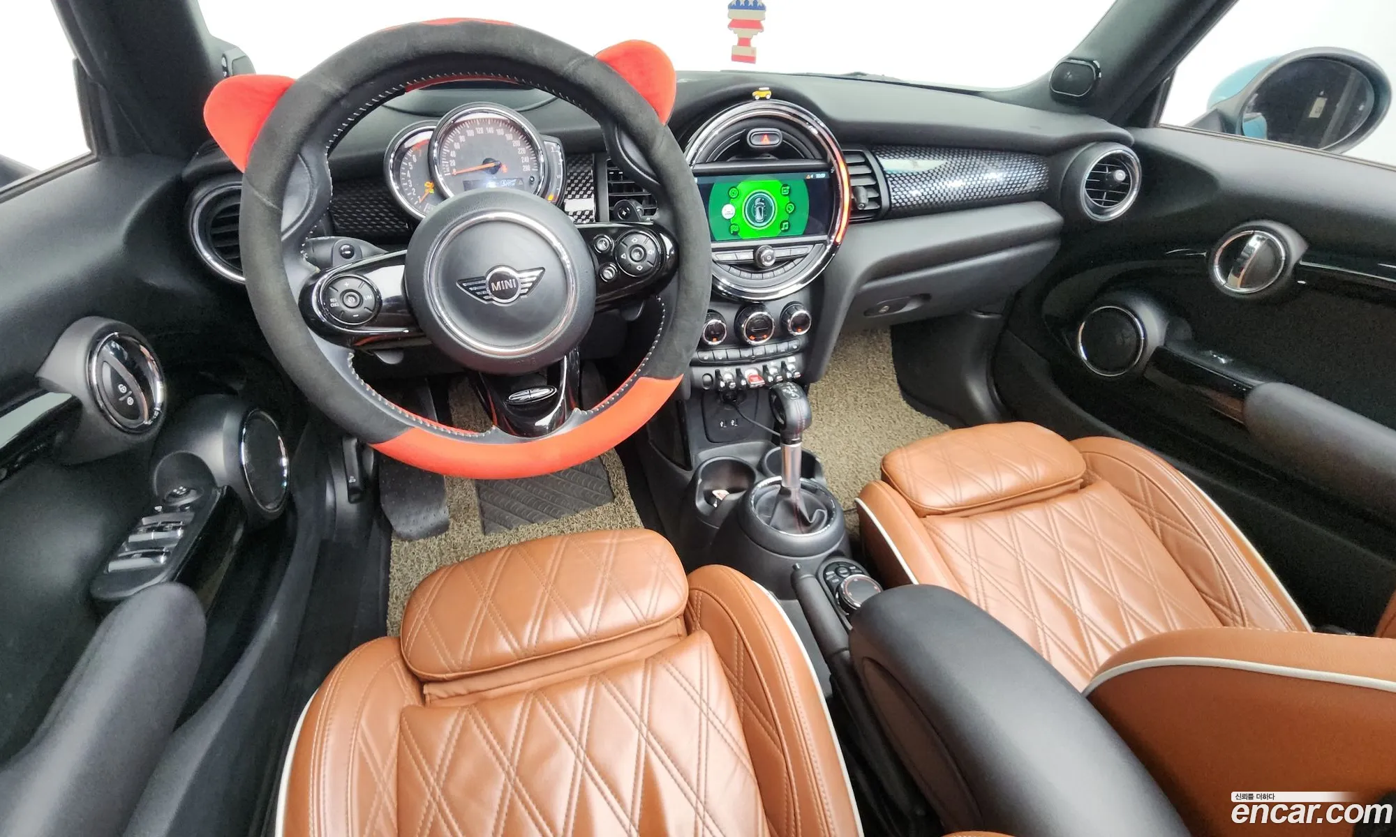 Mini Cooper S Convertible 2018 WMWWG9106K3A89583 — 3