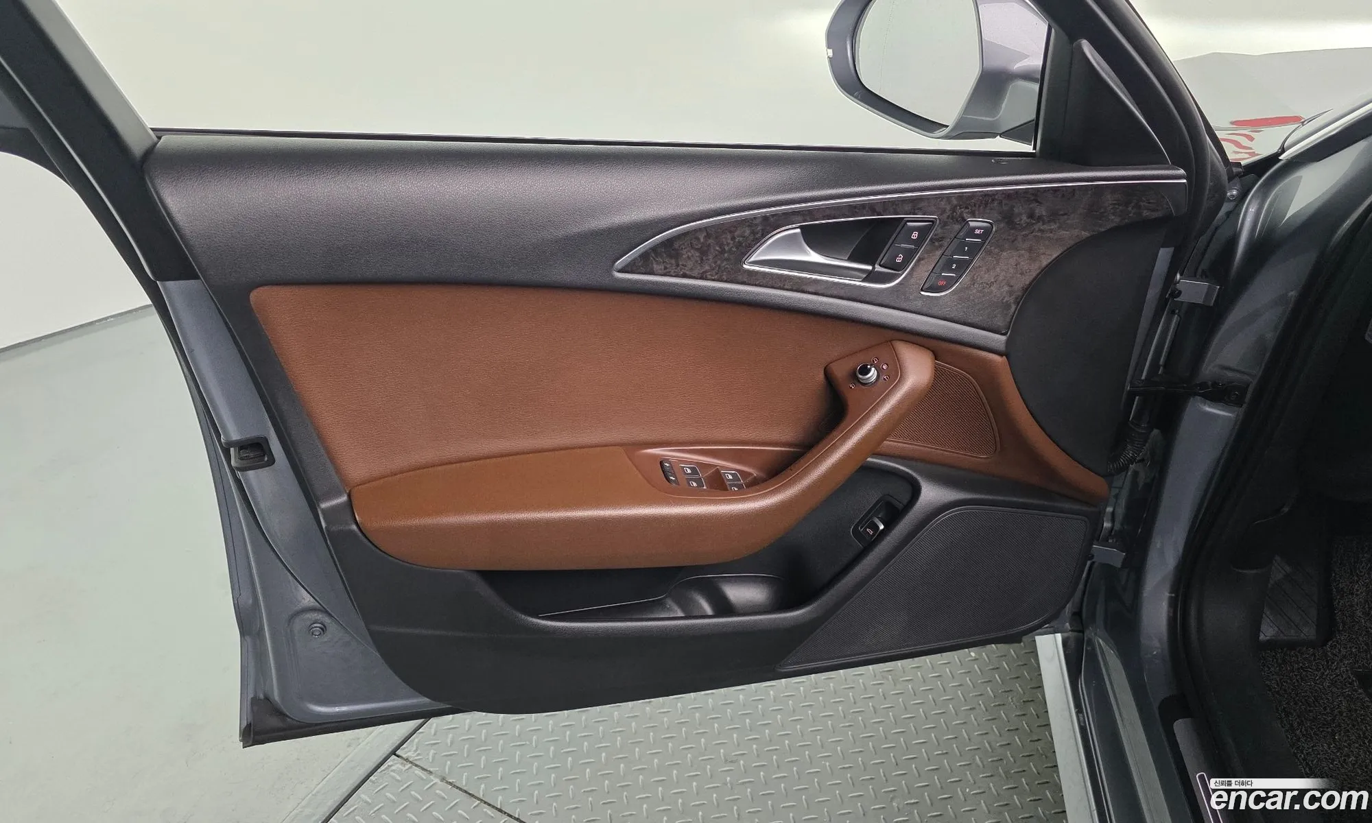 Audi A6 2018 WAUZZZ4G1JN066180 — 15