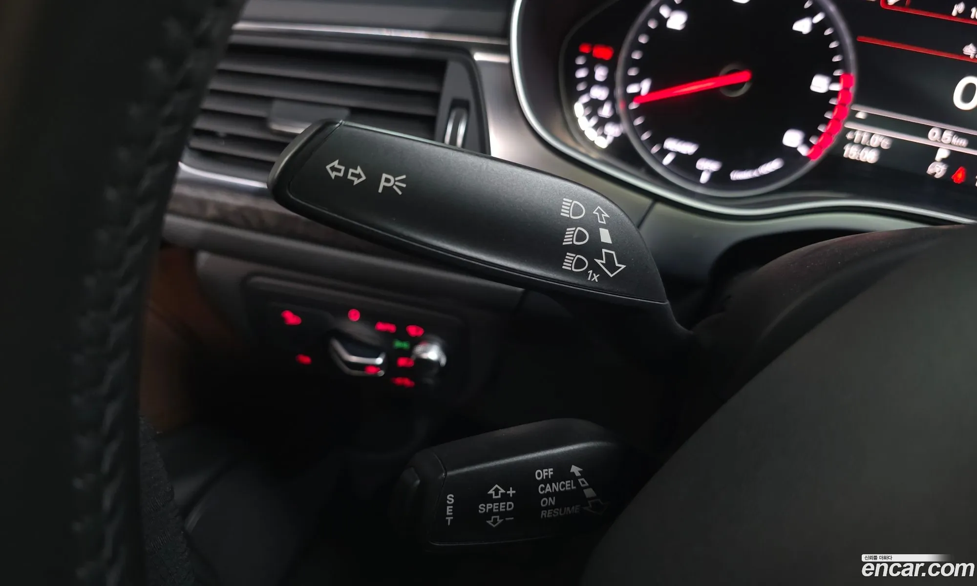 Audi A6 2018 WAUZZZ4G1JN066180 — 6