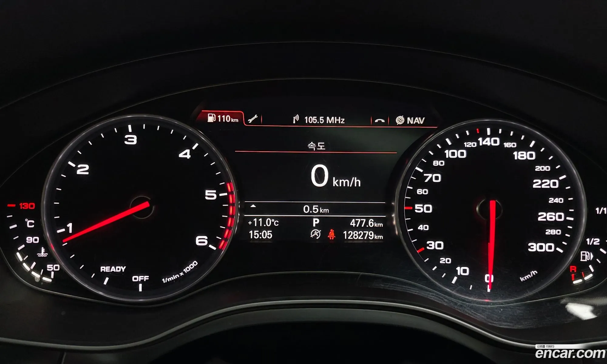 Audi A6 2018 WAUZZZ4G1JN066180 — 30