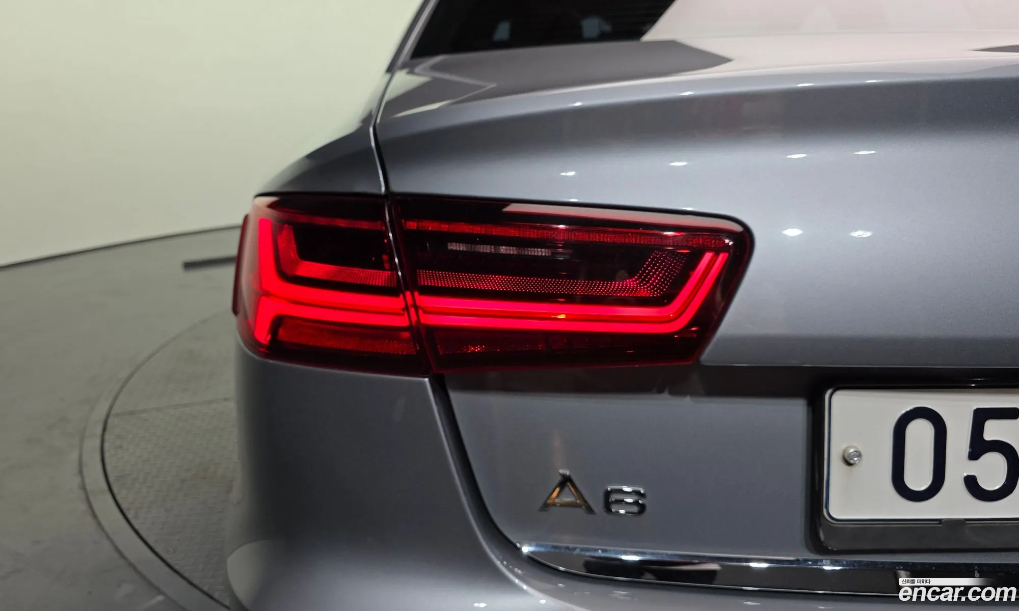 Audi A6 2018 WAUZZZ4G1JN066180 — 3