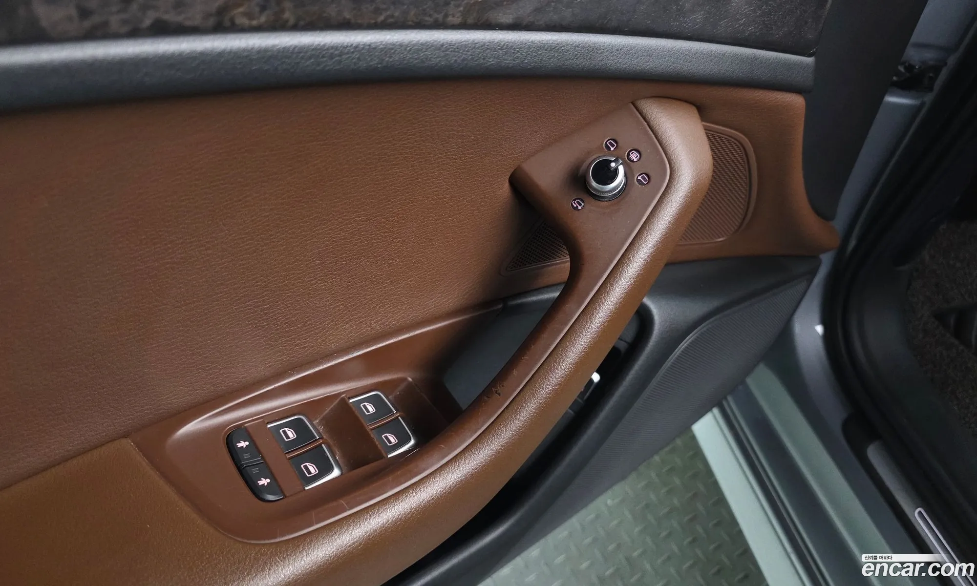 Audi A6 2018 WAUZZZ4G1JN066180 — 26