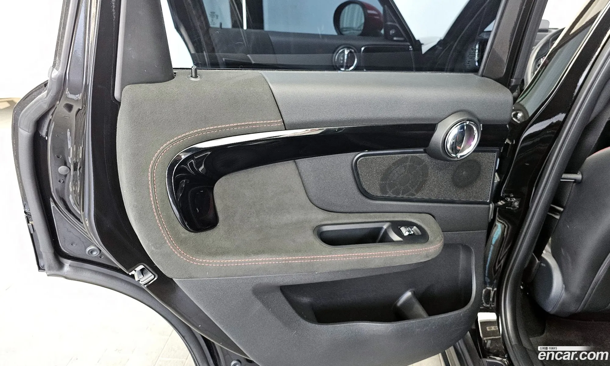 Mini Cooper S Countryman 2018 WMWYV9100J3F14986 — 32