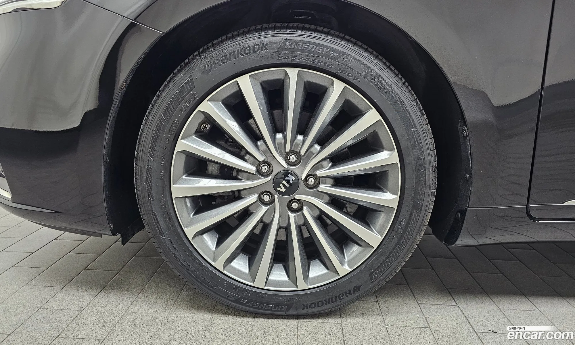 Kia K7 2019 — 14